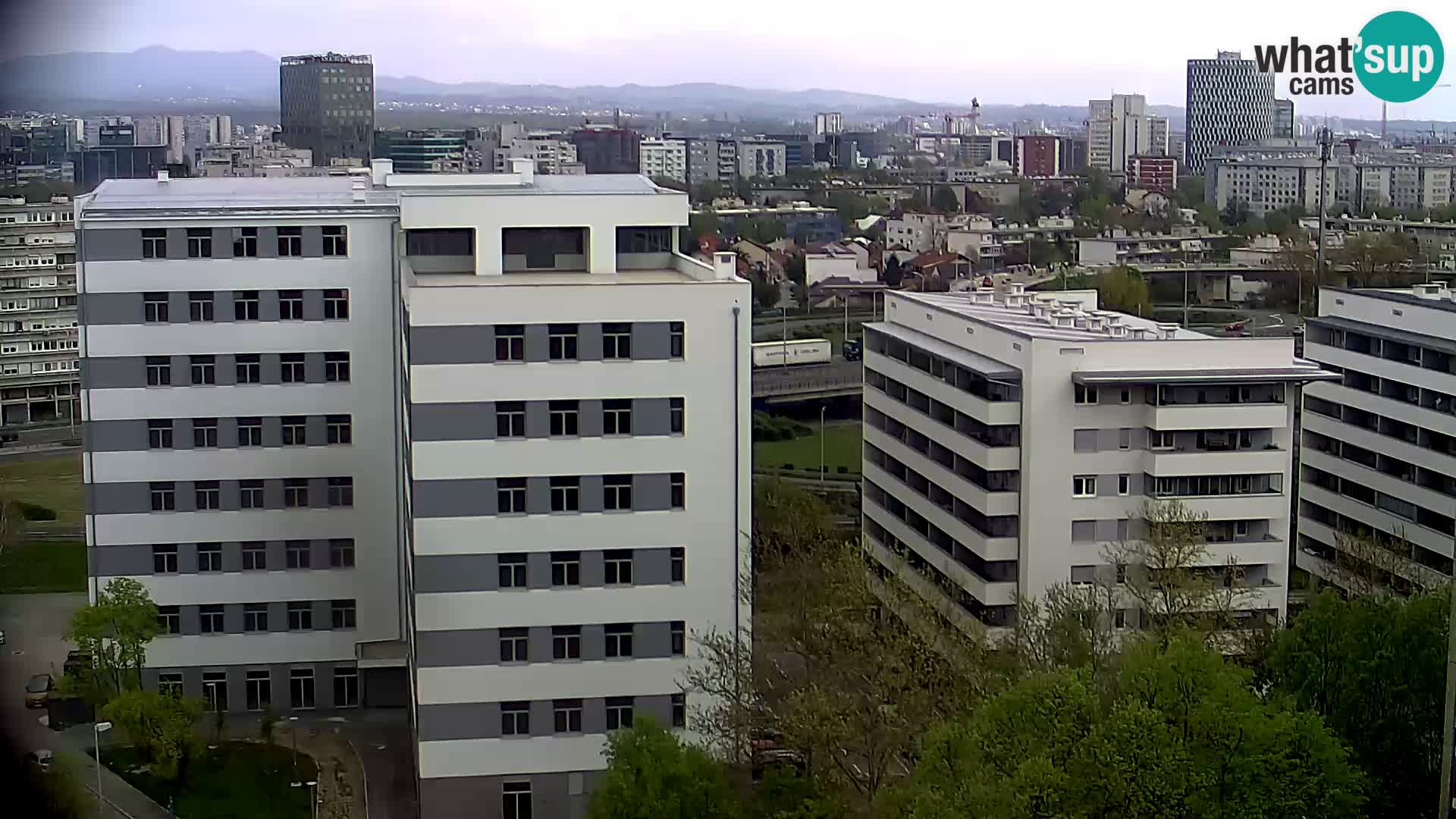 Live Interchange of Slavonska Avenue and Marin Držić Avenue in Zagreb webcam