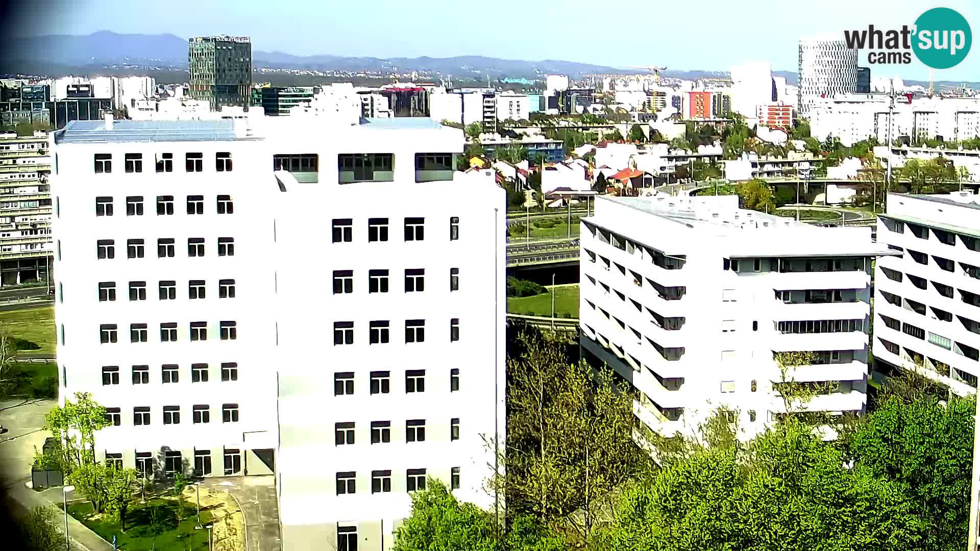 Web kamera Petlja Slavonska – Držićeva  – Zagreb Live