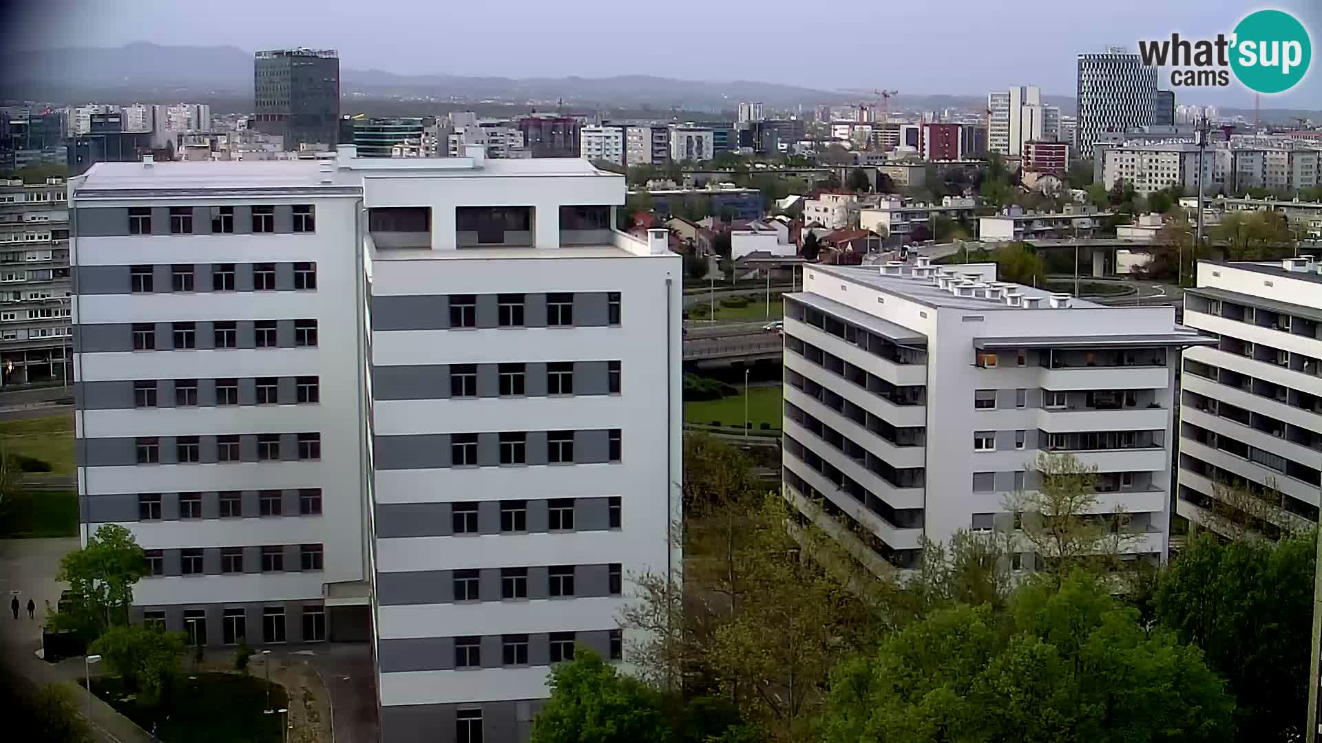 Live-Kreisverkehr Slavonska und Marin Držić Avenue zur Zagreb Webcam