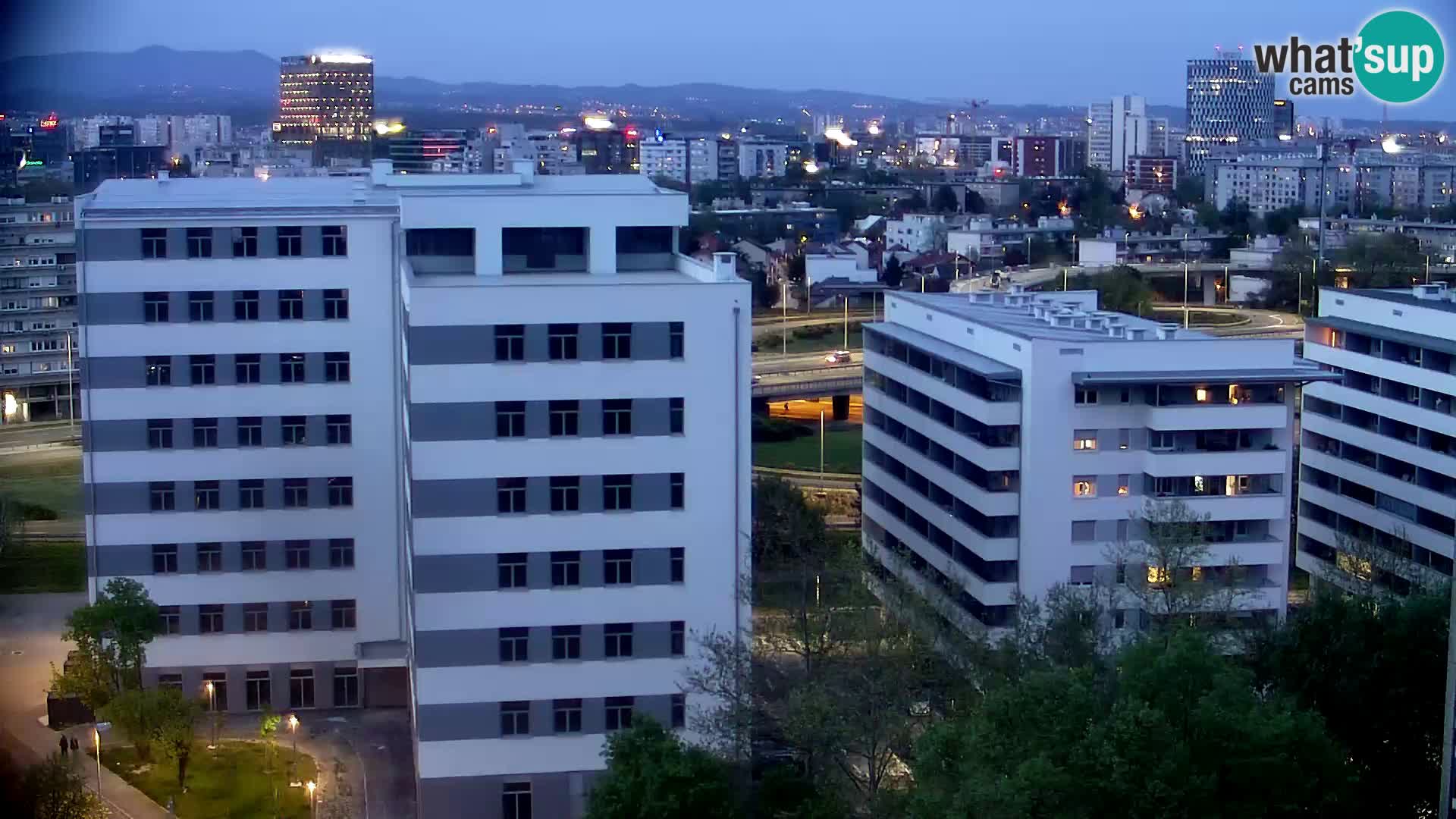 Live-Kreisverkehr Slavonska und Marin Držić Avenue zur Zagreb Webcam