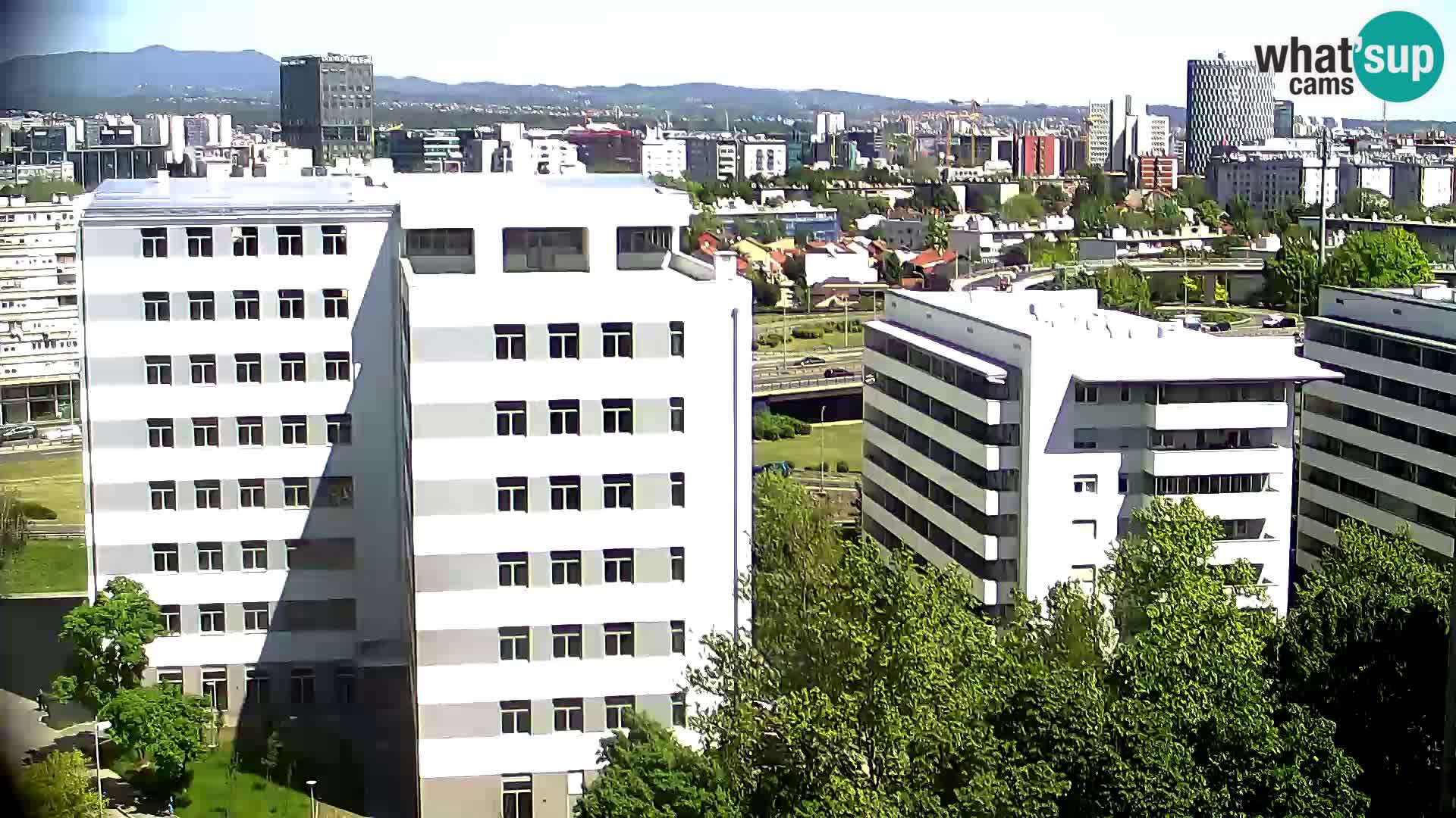 Live Interchange of Slavonska Avenue and Marin Držić Avenue in Zagreb webcam