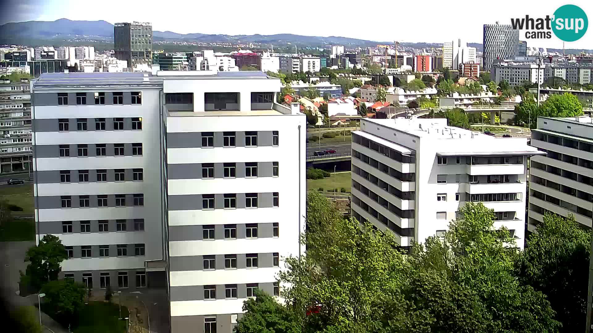 Live Interchange of Slavonska Avenue and Marin Držić Avenue in Zagreb webcam