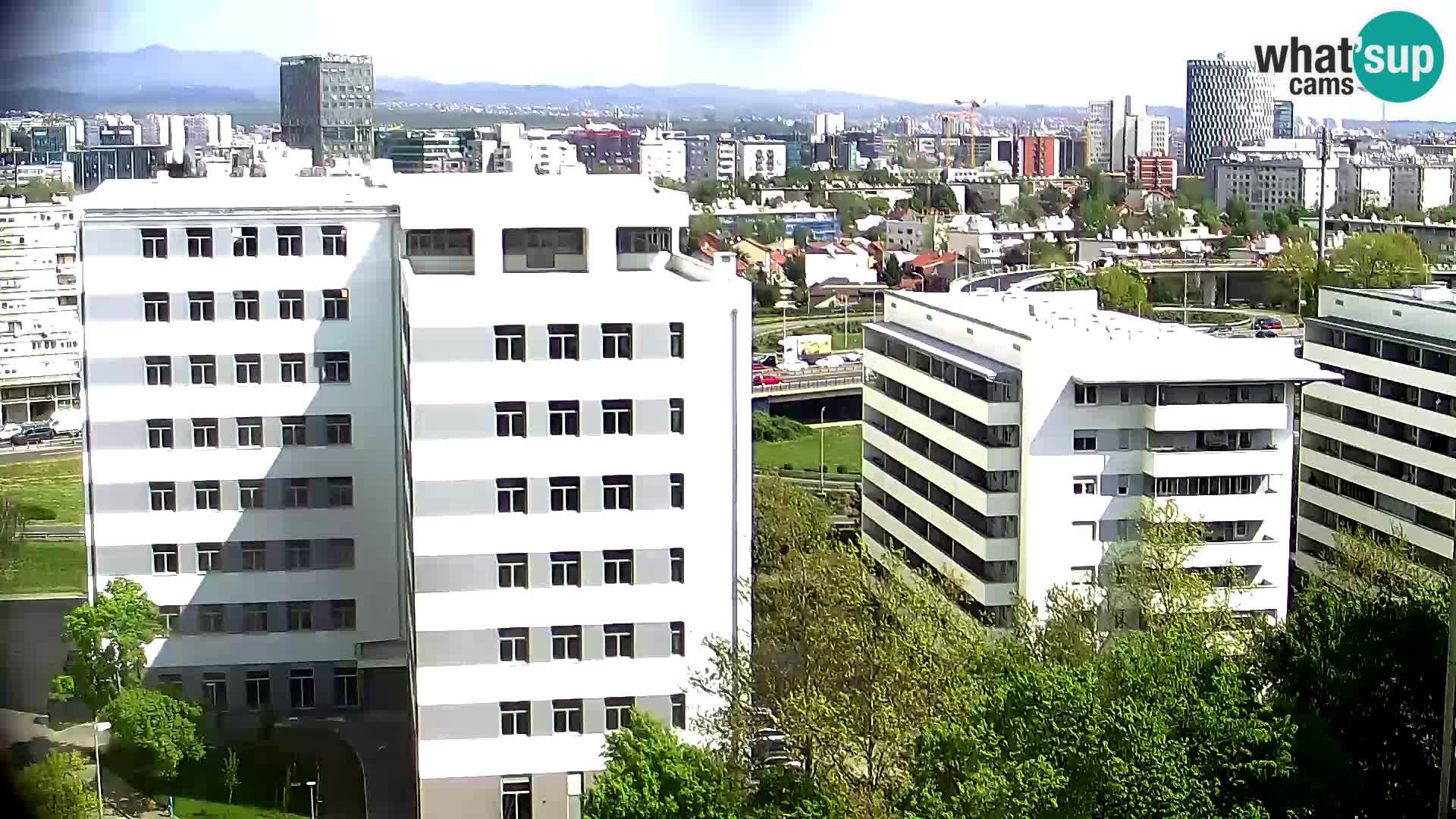 Live-Kreisverkehr Slavonska und Marin Držić Avenue zur Zagreb Webcam
