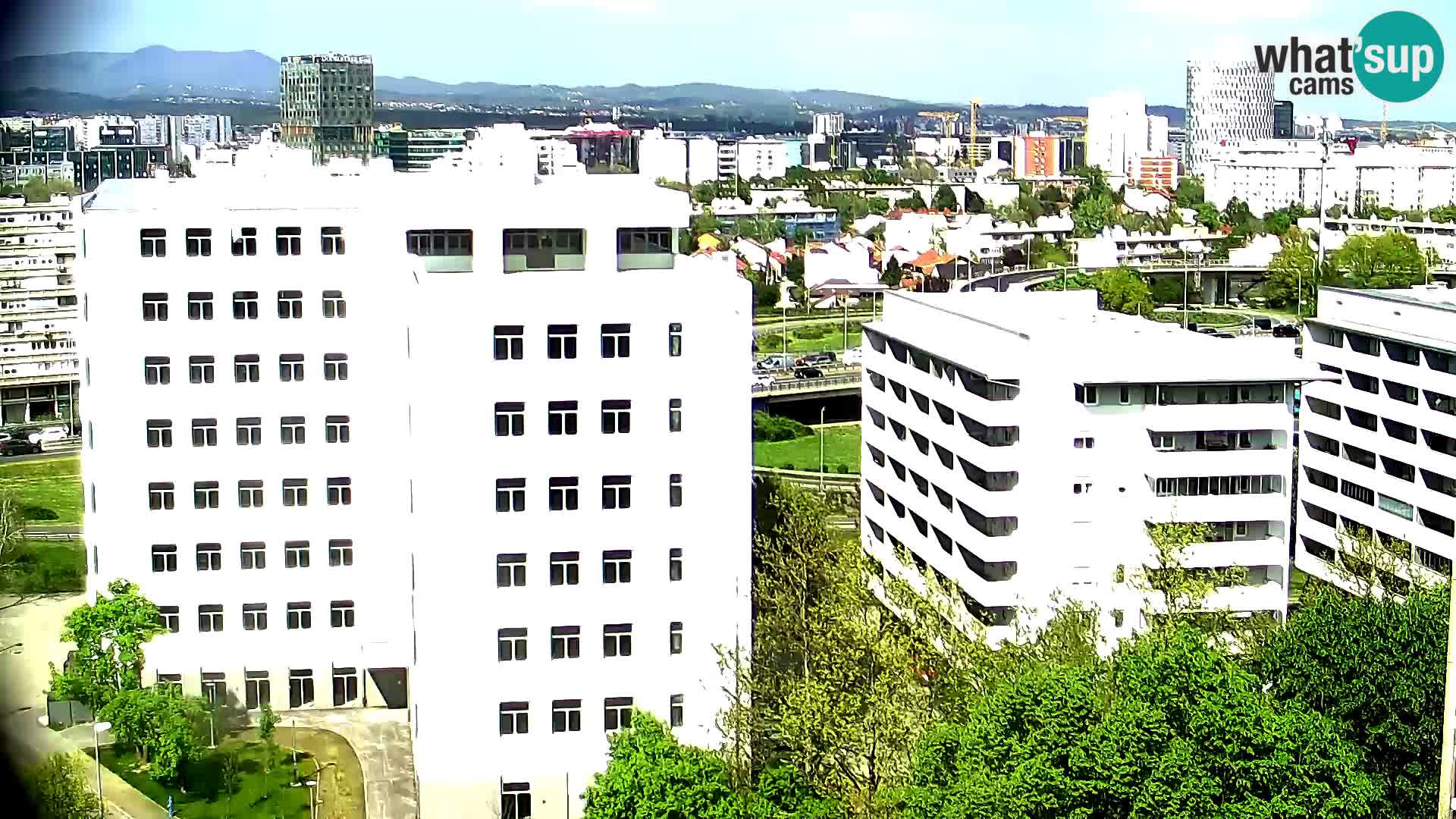 Live-Kreisverkehr Slavonska und Marin Držić Avenue zur Zagreb Webcam