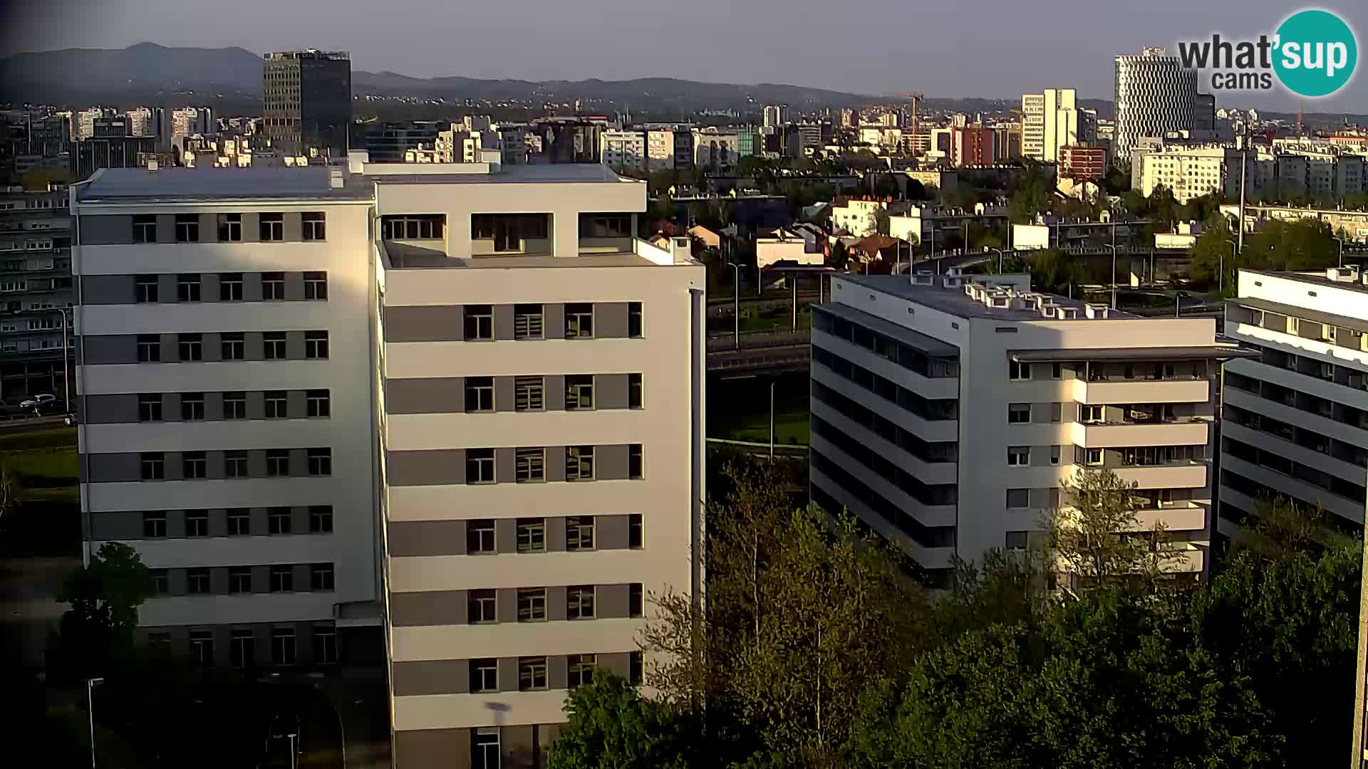 Live Interchange of Slavonska Avenue and Marin Držić Avenue in Zagreb webcam