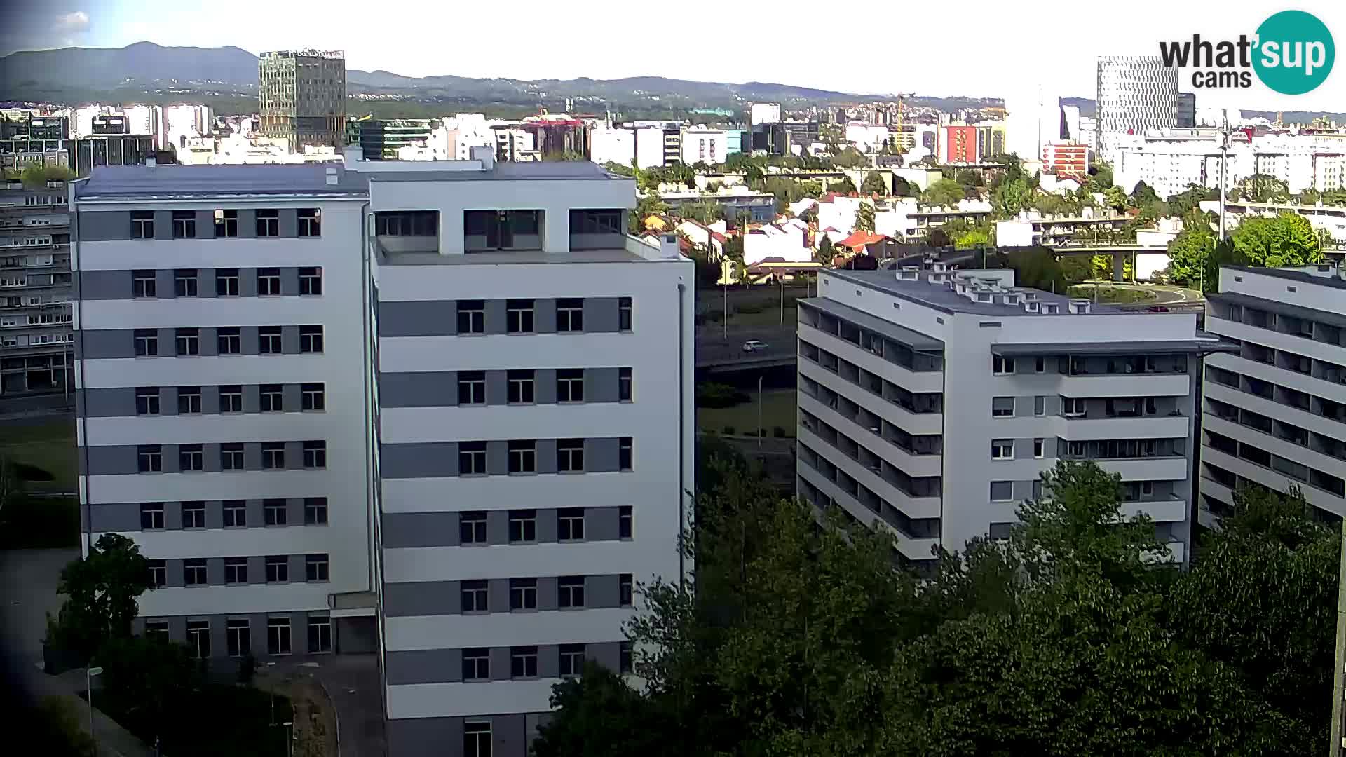 Live Interchange of Slavonska Avenue and Marin Držić Avenue in Zagreb webcam