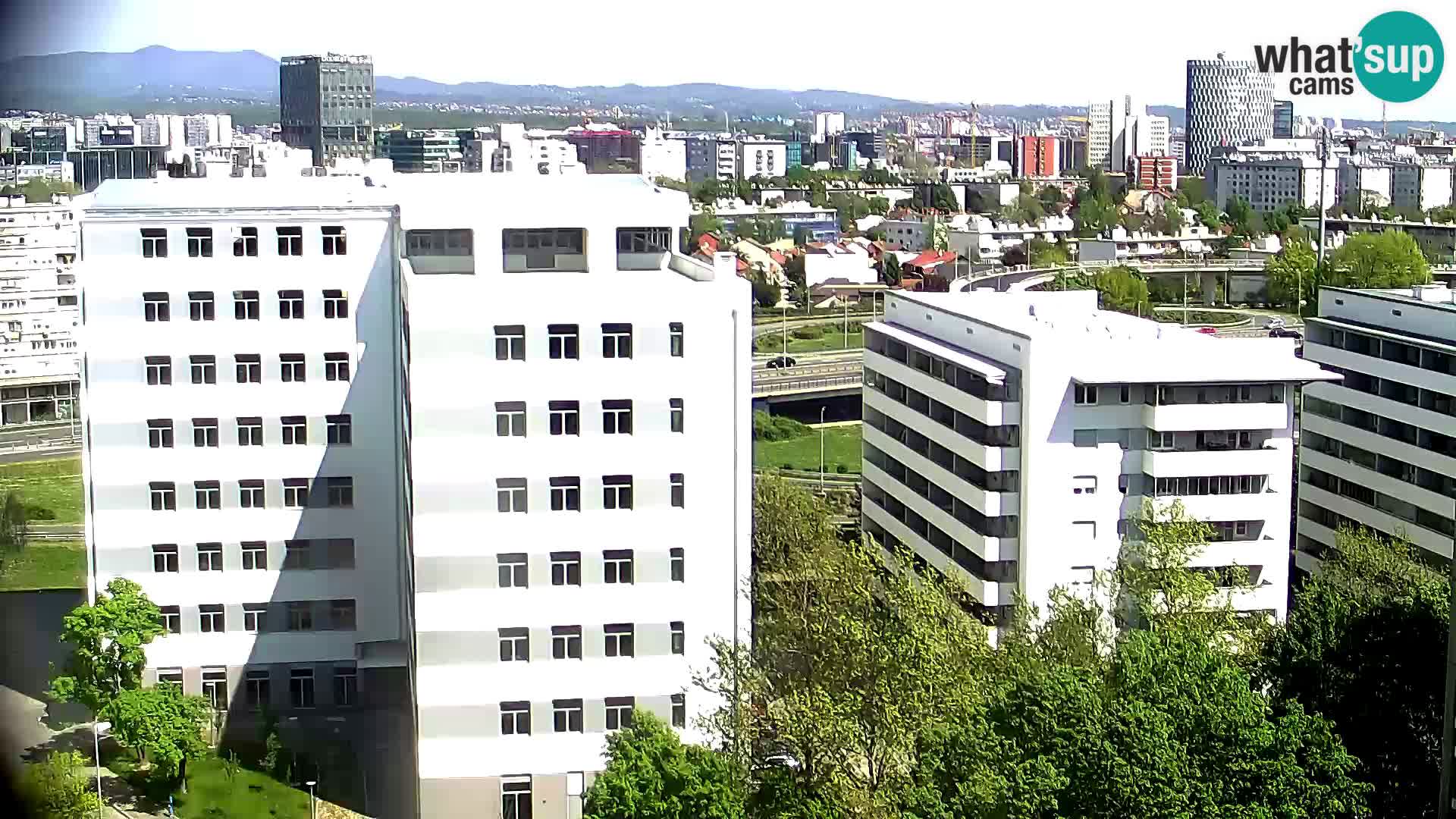 Live Interchange of Slavonska Avenue and Marin Držić Avenue in Zagreb webcam