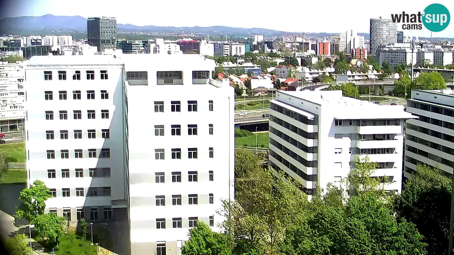 Live Interchange of Slavonska Avenue and Marin Držić Avenue in Zagreb webcam