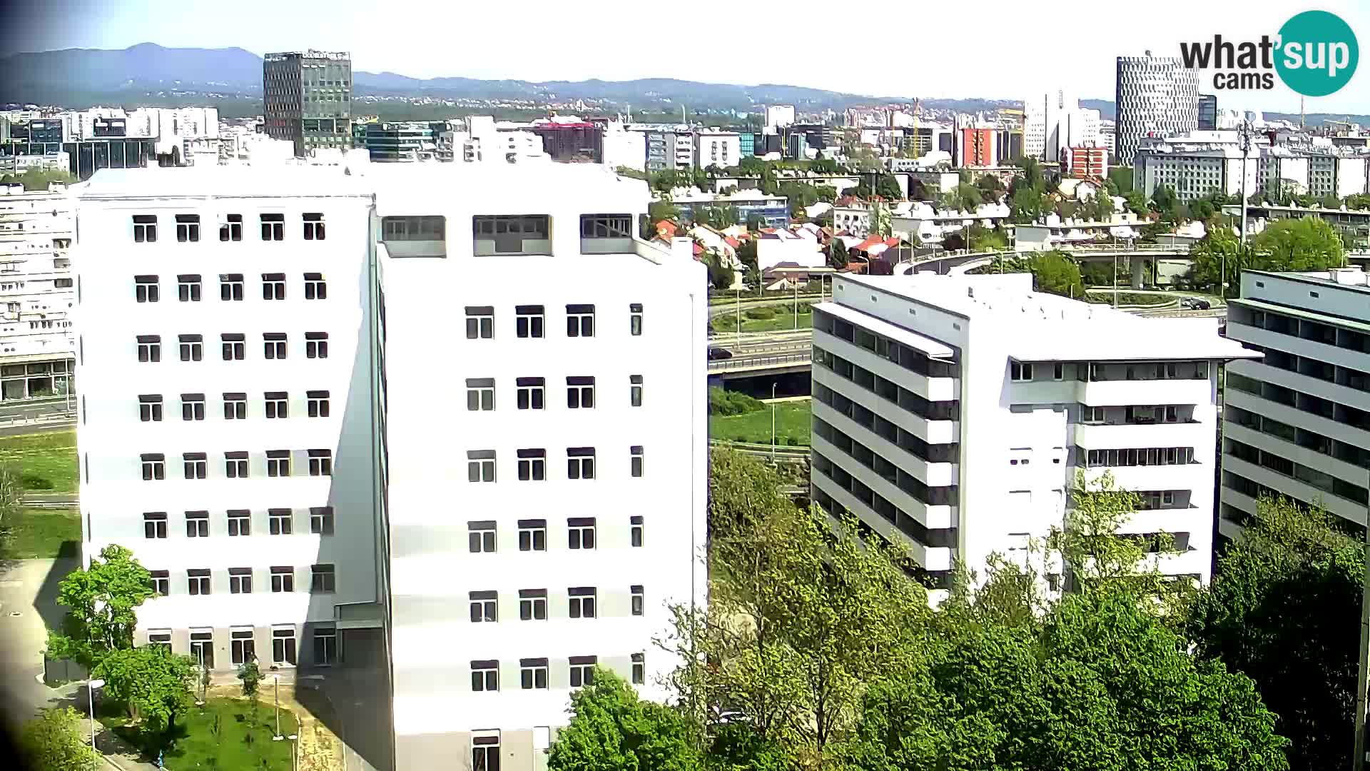 Live-Kreisverkehr Slavonska und Marin Držić Avenue zur Zagreb Webcam