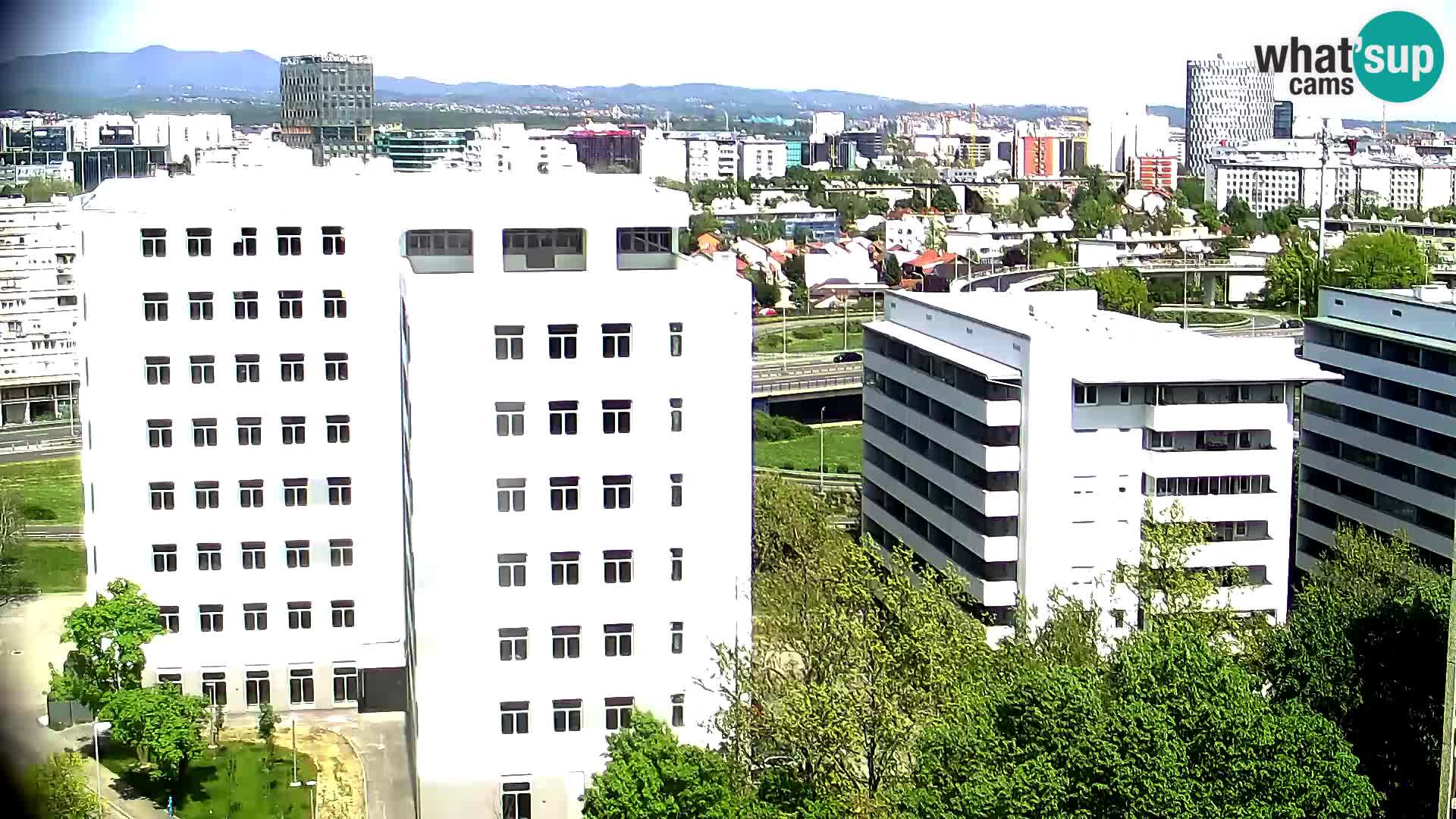 Live-Kreisverkehr Slavonska und Marin Držić Avenue zur Zagreb Webcam