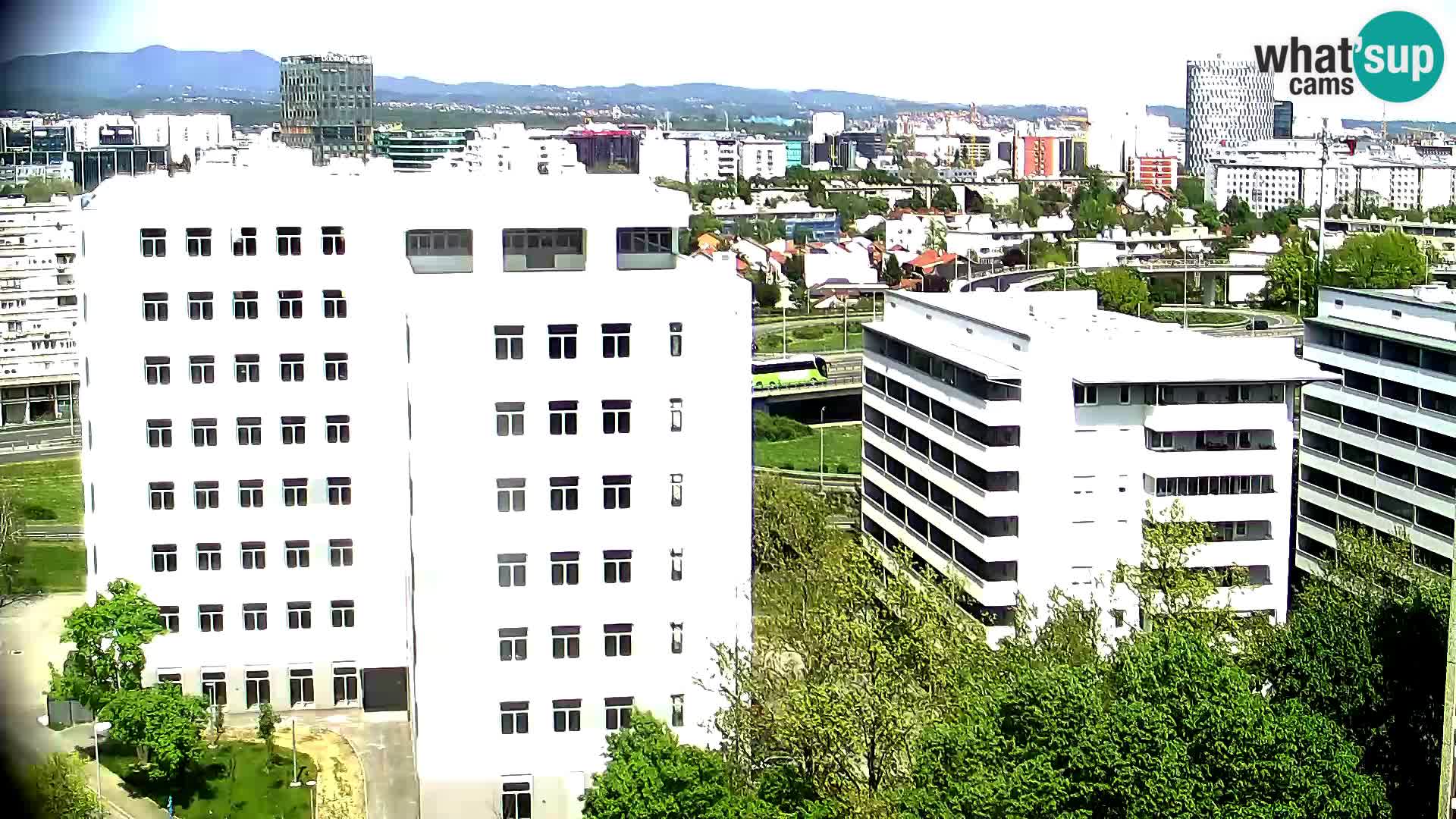 Rond-point en direct traversant les avenues Slavonska et Marin Držić à Zagreb webcam