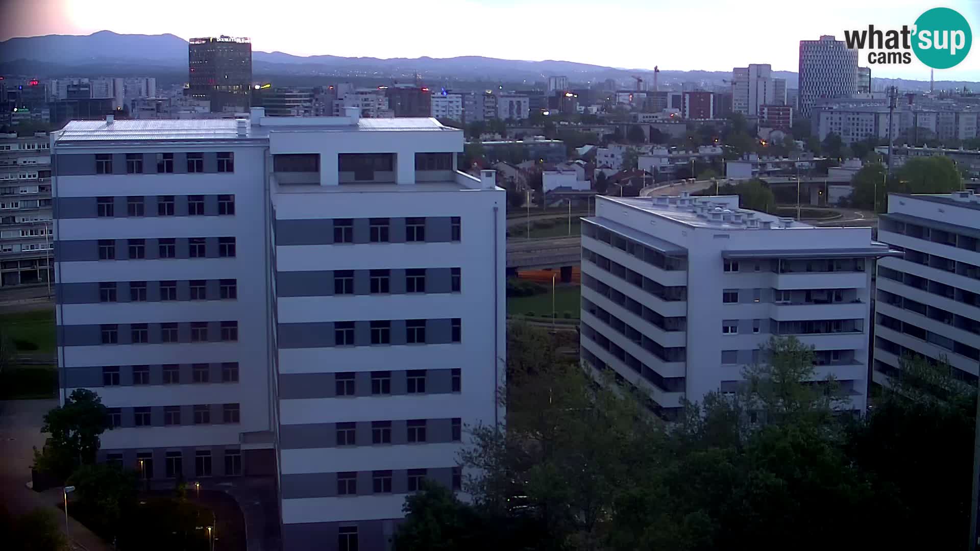 Live-Kreisverkehr Slavonska und Marin Držić Avenue zur Zagreb Webcam