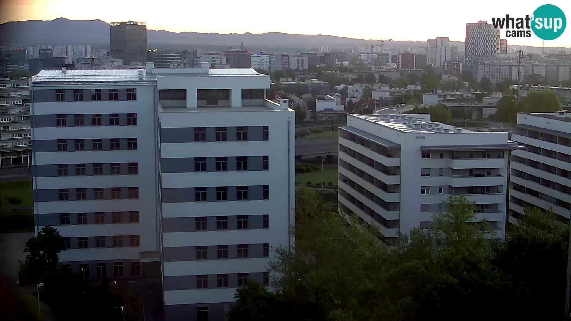 Live-Kreisverkehr Slavonska und Marin Držić Avenue zur Zagreb Webcam