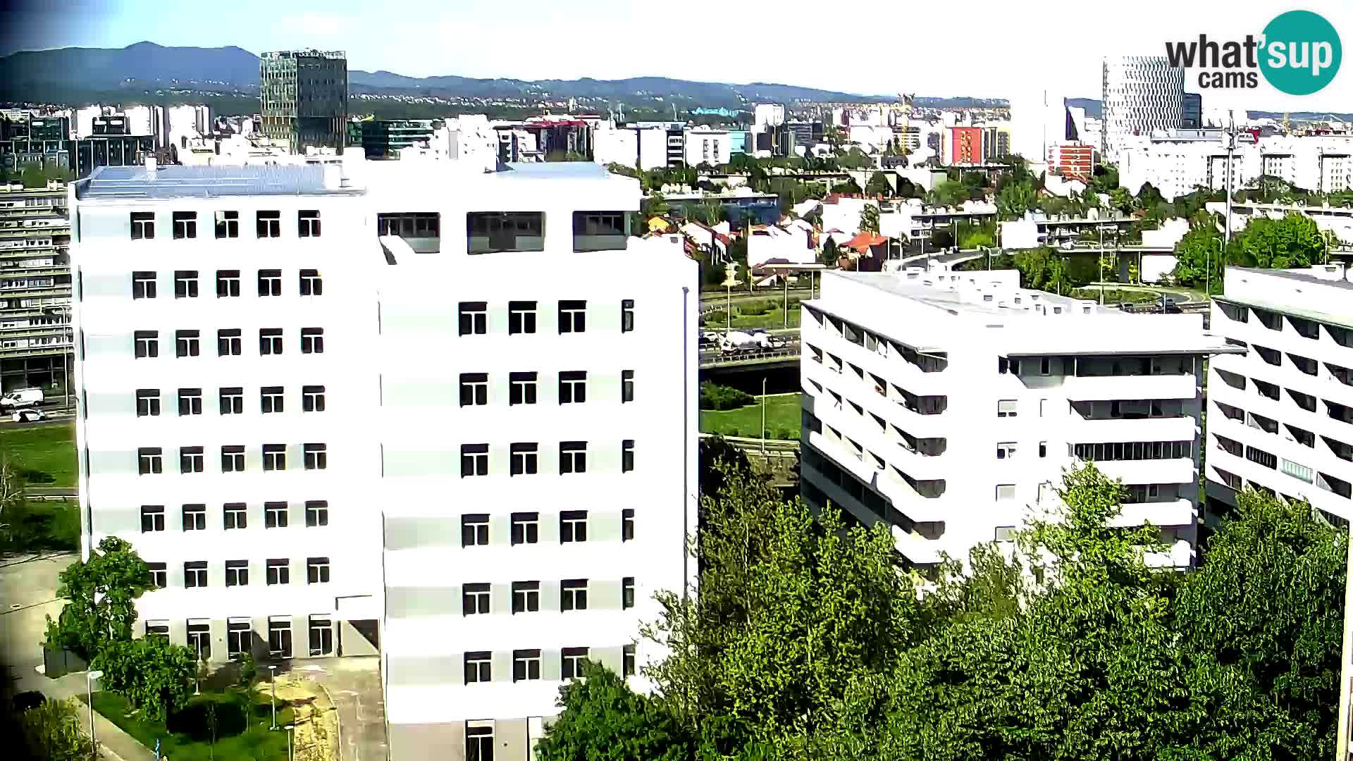 Live Interchange of Slavonska Avenue and Marin Držić Avenue in Zagreb webcam