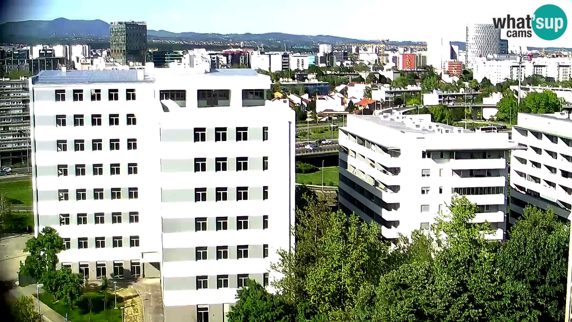 Live Interchange of Slavonska Avenue and Marin Držić Avenue in Zagreb webcam