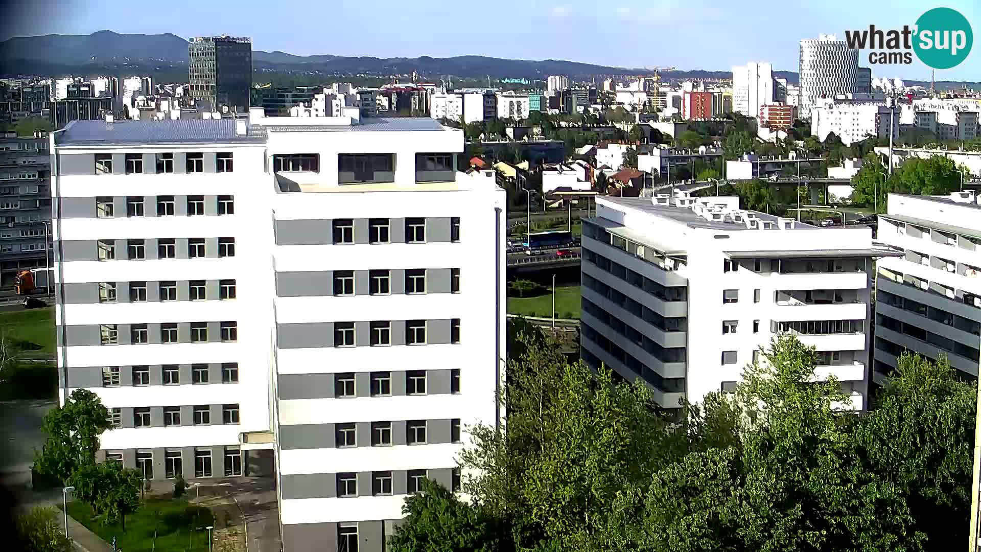 Live Interchange of Slavonska Avenue and Marin Držić Avenue in Zagreb webcam