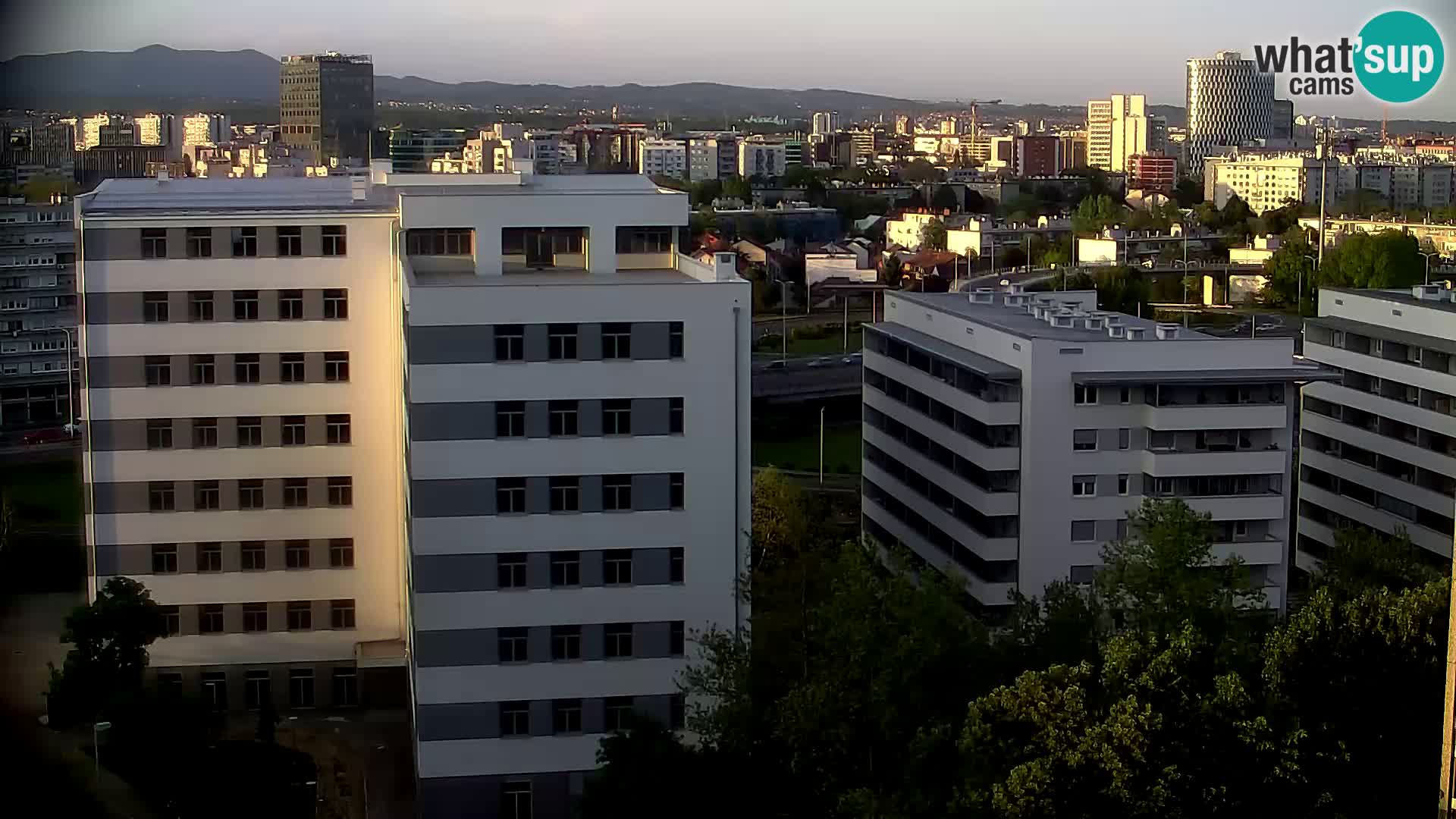 Live Interchange of Slavonska Avenue and Marin Držić Avenue in Zagreb webcam