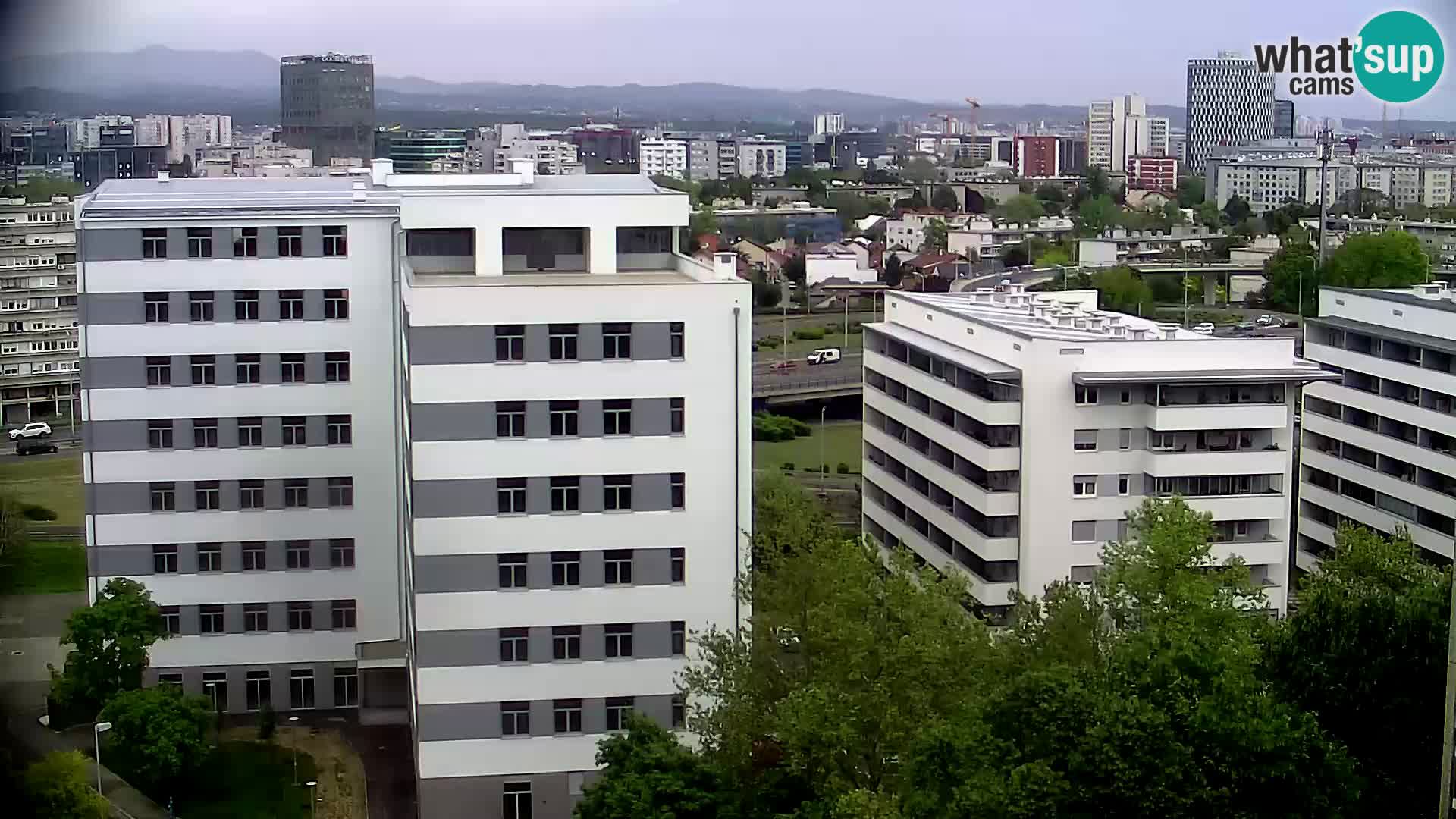 Web kamera Petlja Slavonska – Držićeva  – Zagreb Live