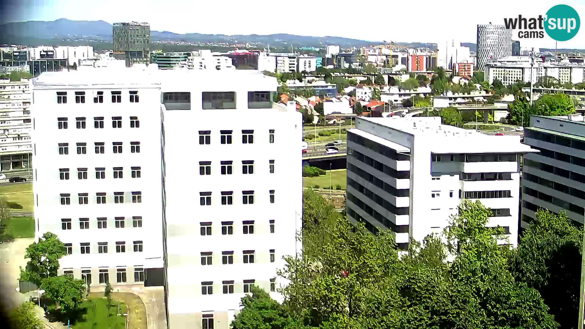 Web kamera Petlja Slavonska – Držićeva  – Zagreb Live