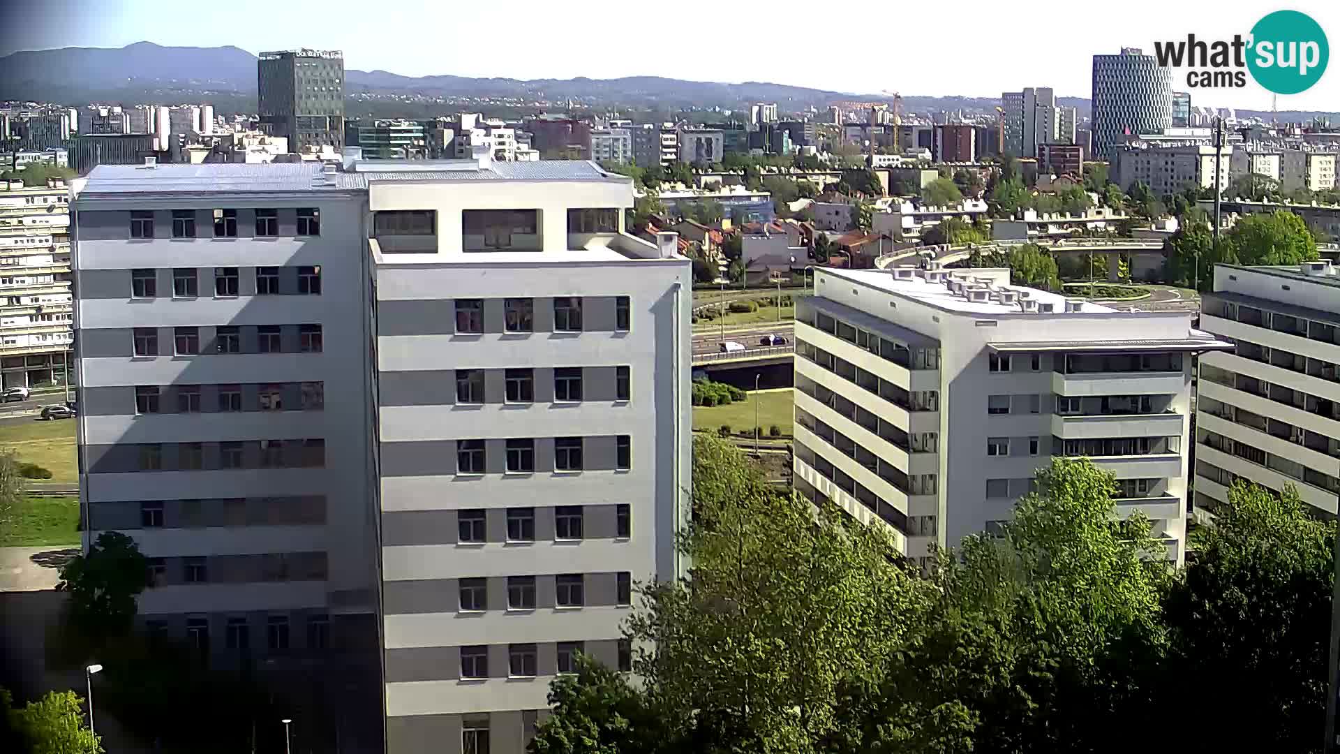 Krožišče Slavonske in Marin Držićeve ulice v Zagrebu v živo