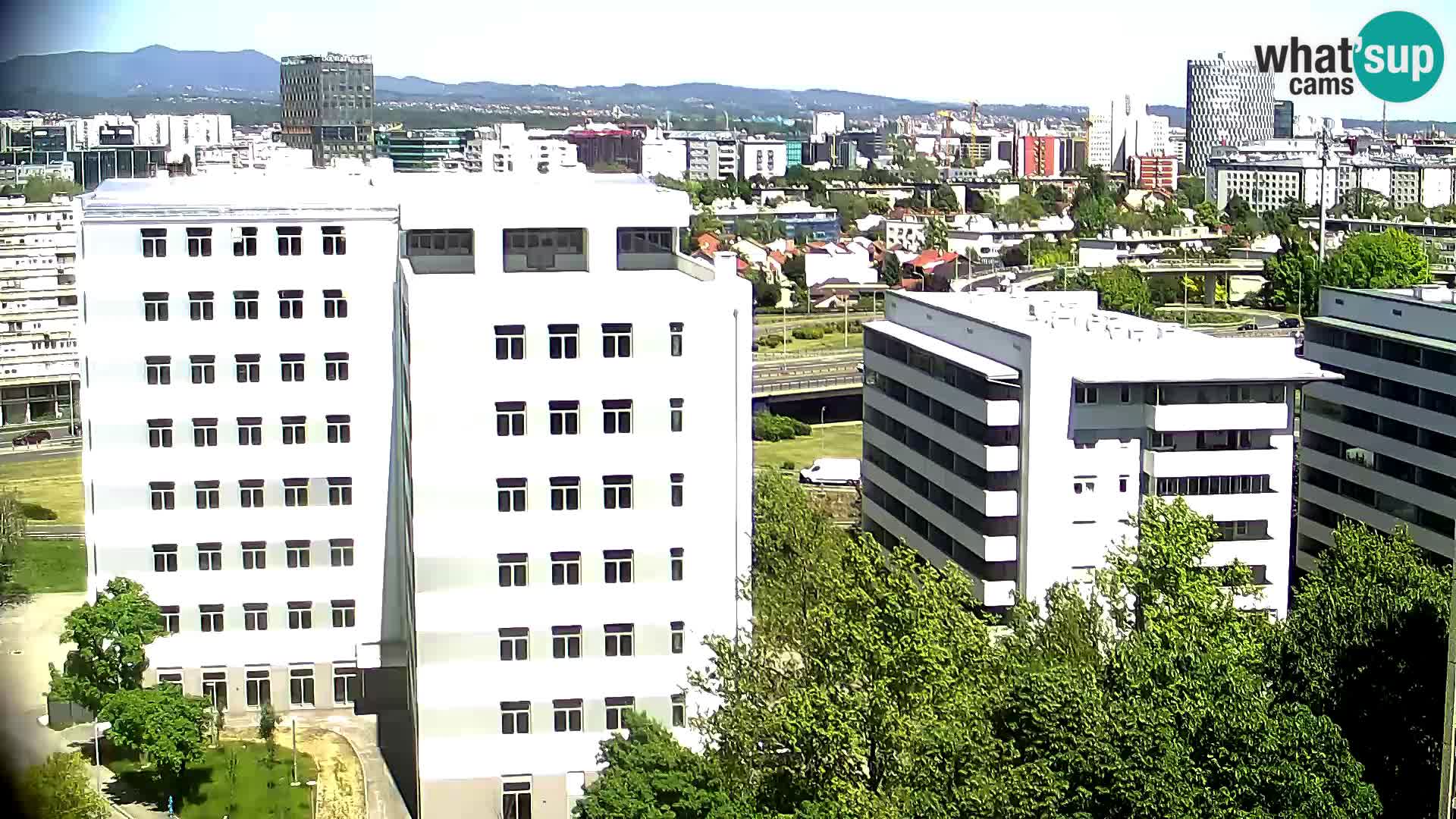 Krožišče Slavonske in Marin Držićeve ulice v Zagrebu v živo