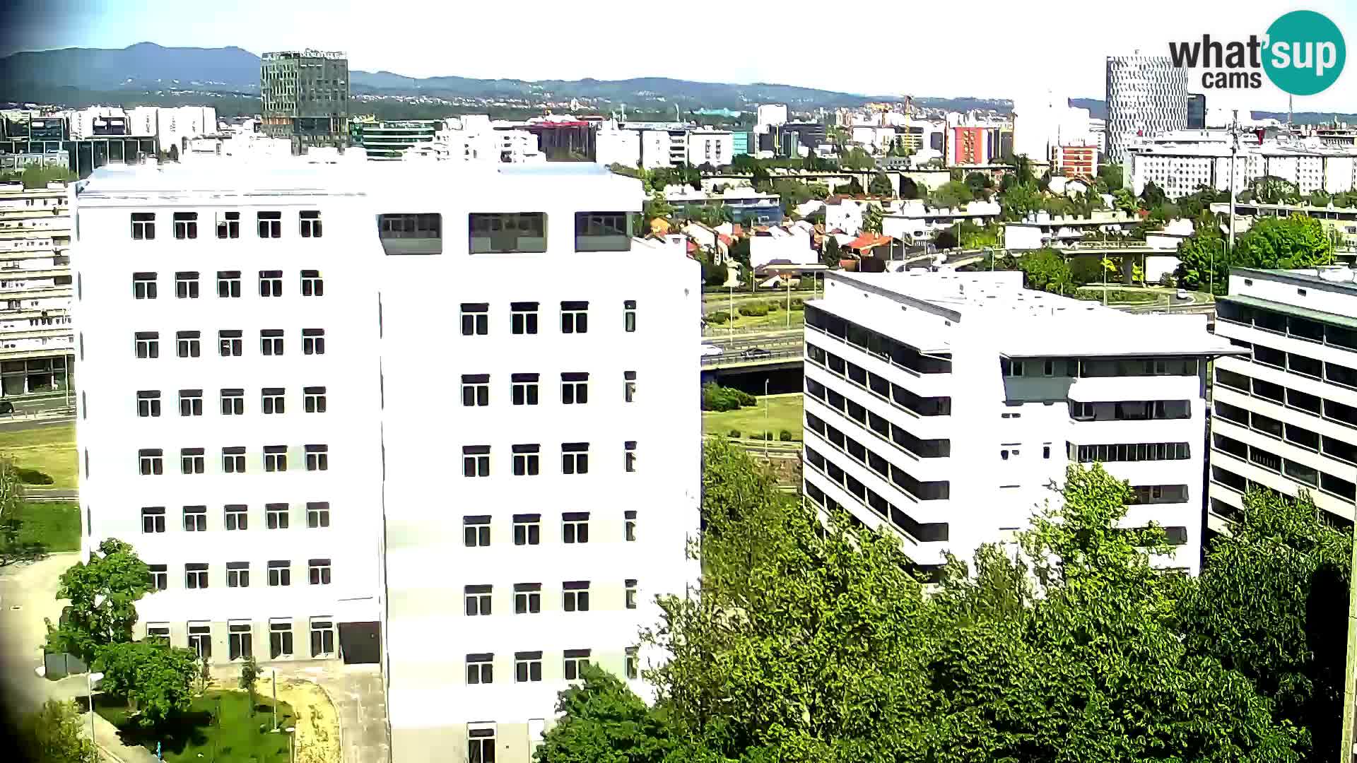 Web kamera Petlja Slavonska – Držićeva  – Zagreb Live