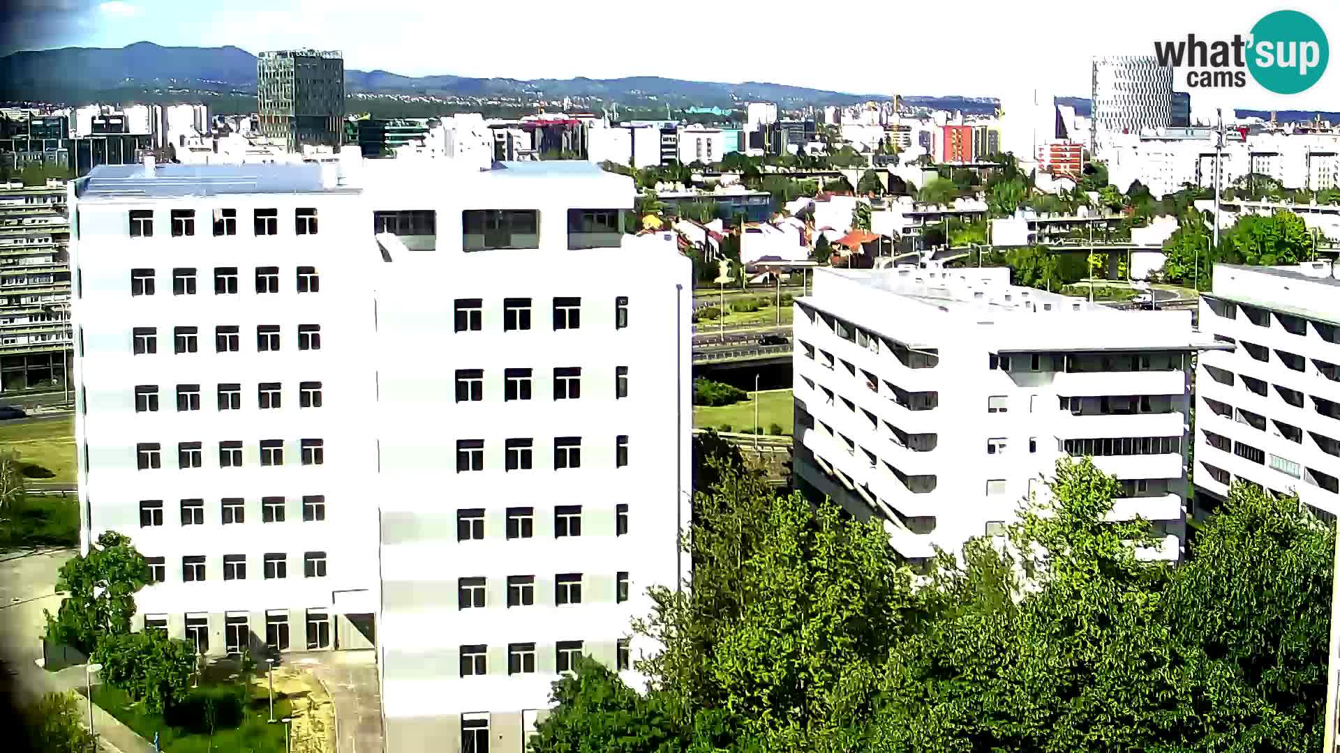 Web kamera Petlja Slavonska – Držićeva  – Zagreb Live