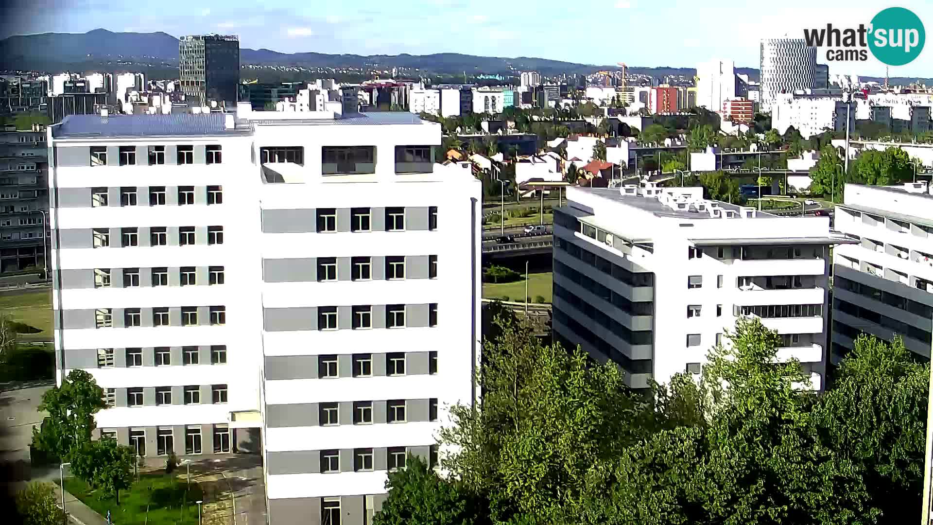 Live-Kreisverkehr Slavonska und Marin Držić Avenue zur Zagreb Webcam