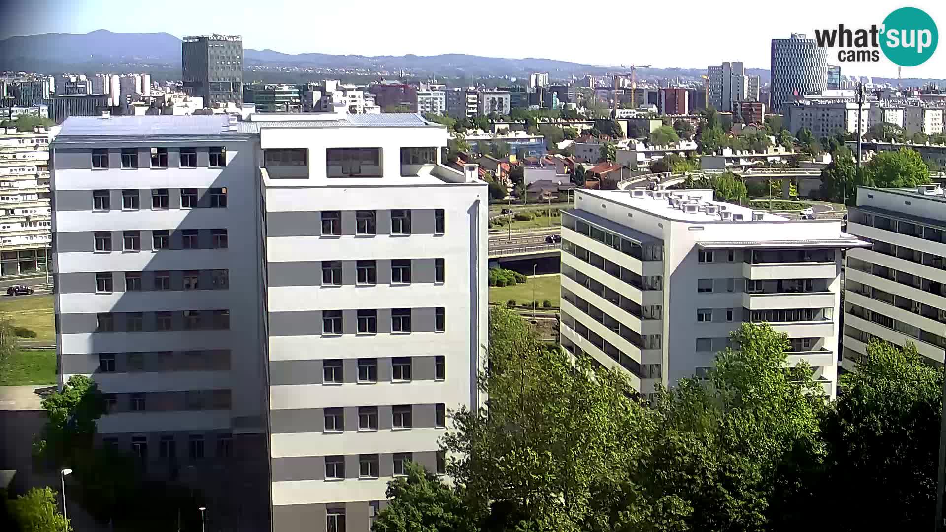 Live-Kreisverkehr Slavonska und Marin Držić Avenue zur Zagreb Webcam