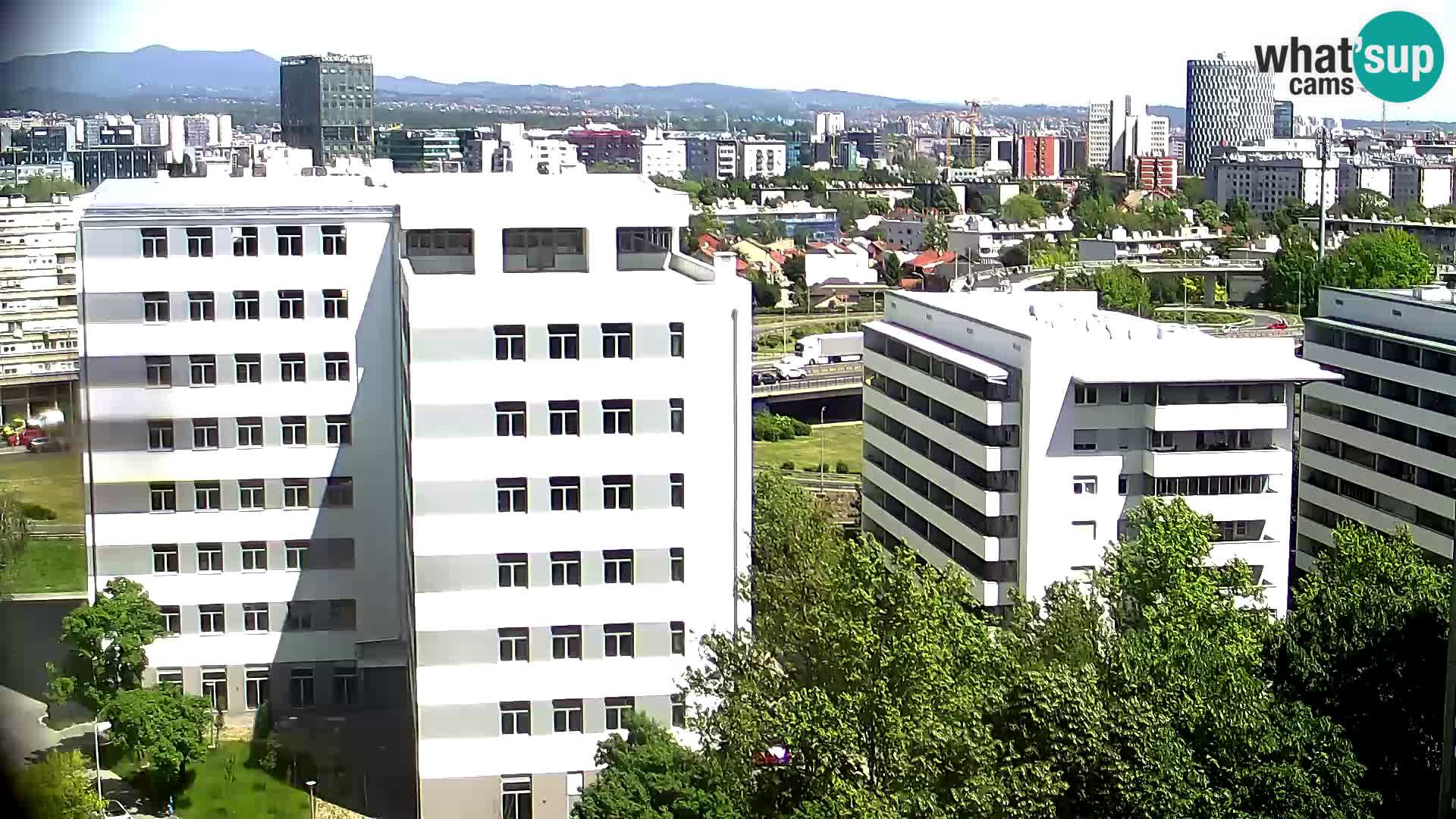 Krožišče Slavonske in Marin Držićeve ulice v Zagrebu v živo