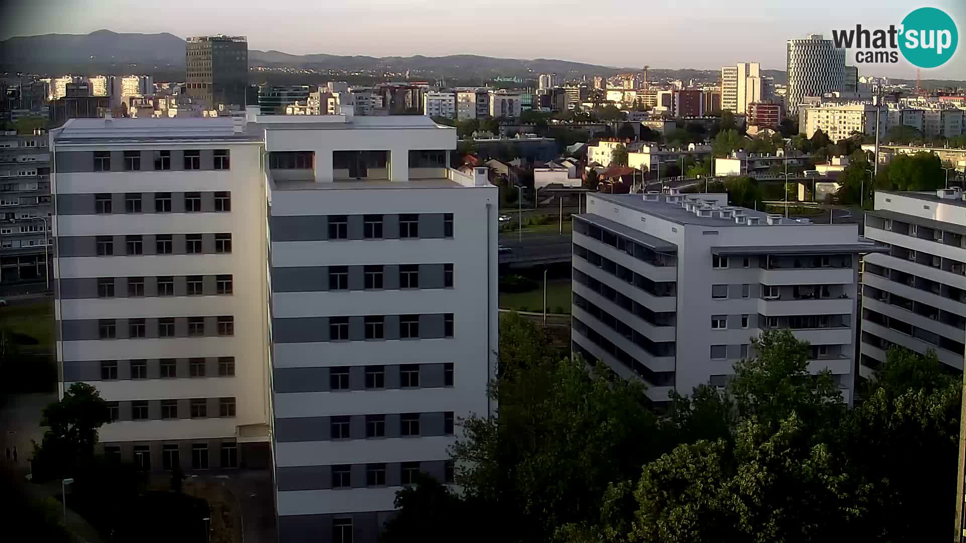 Live Interchange of Slavonska Avenue and Marin Držić Avenue in Zagreb webcam