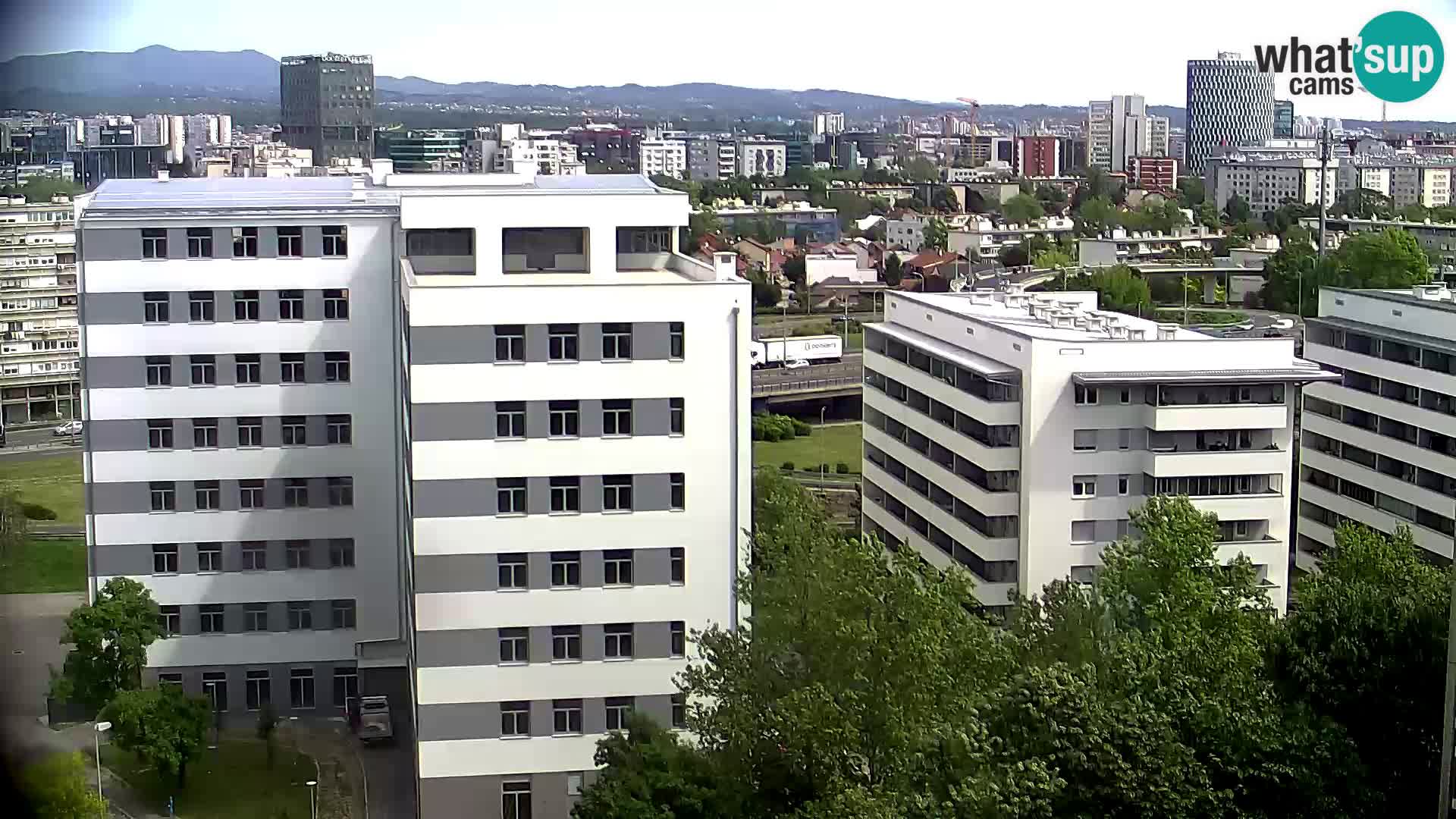 Live Interchange of Slavonska Avenue and Marin Držić Avenue in Zagreb webcam