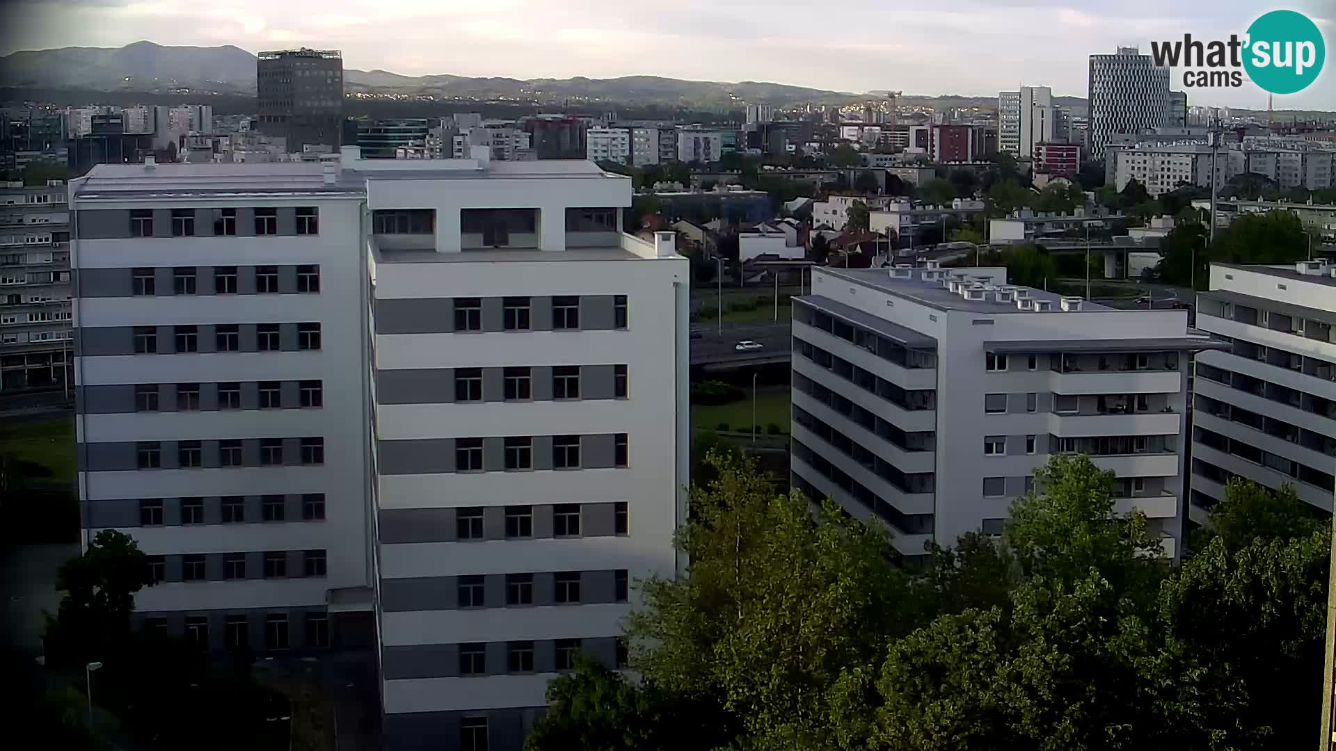Krožišče Slavonske in Marin Držićeve ulice v Zagrebu v živo