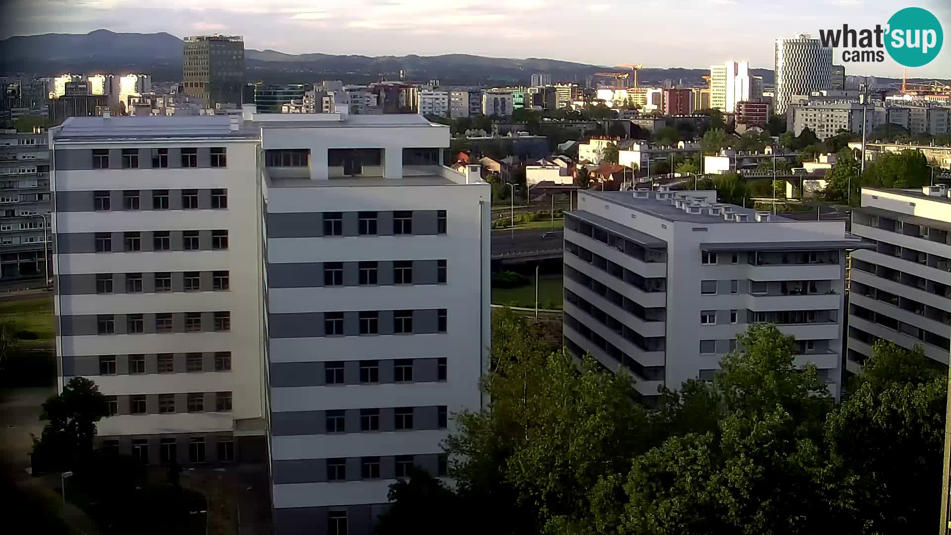 Live Interchange of Slavonska Avenue and Marin Držić Avenue in Zagreb webcam
