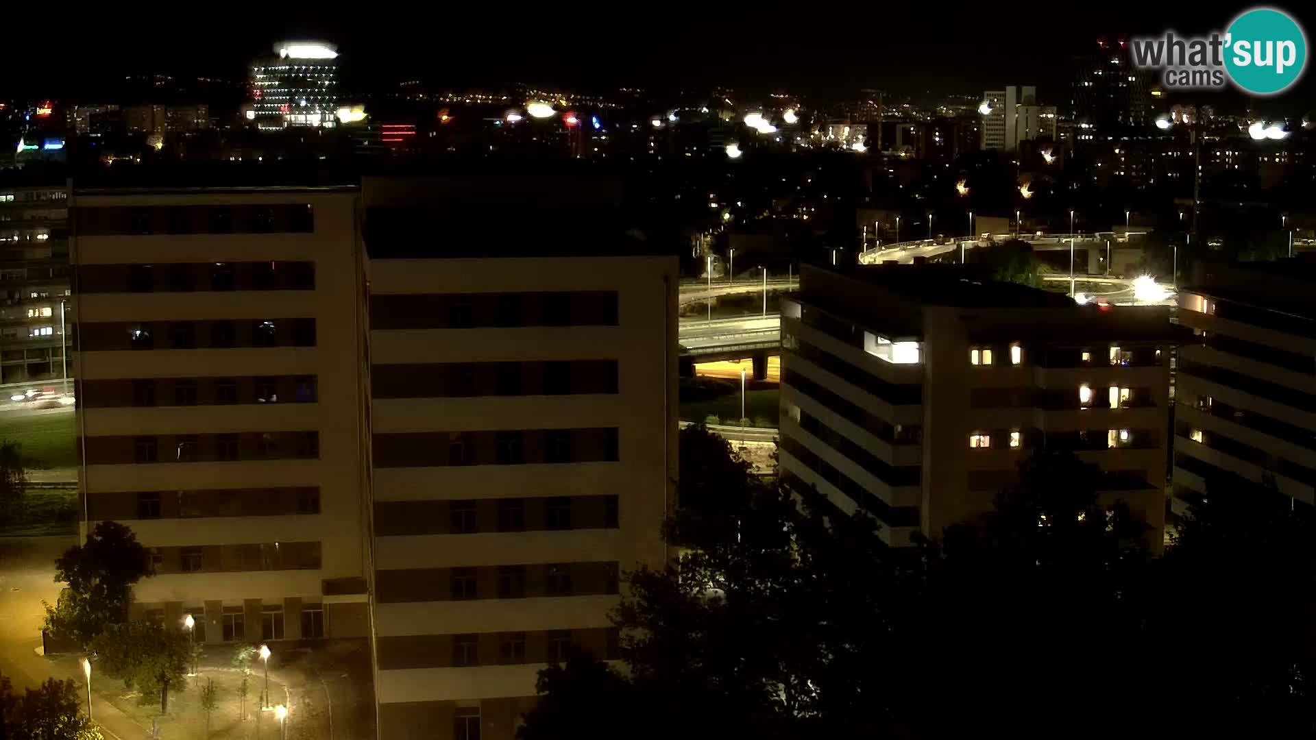 Krožišče Slavonske in Marin Držićeve ulice v Zagrebu v živo