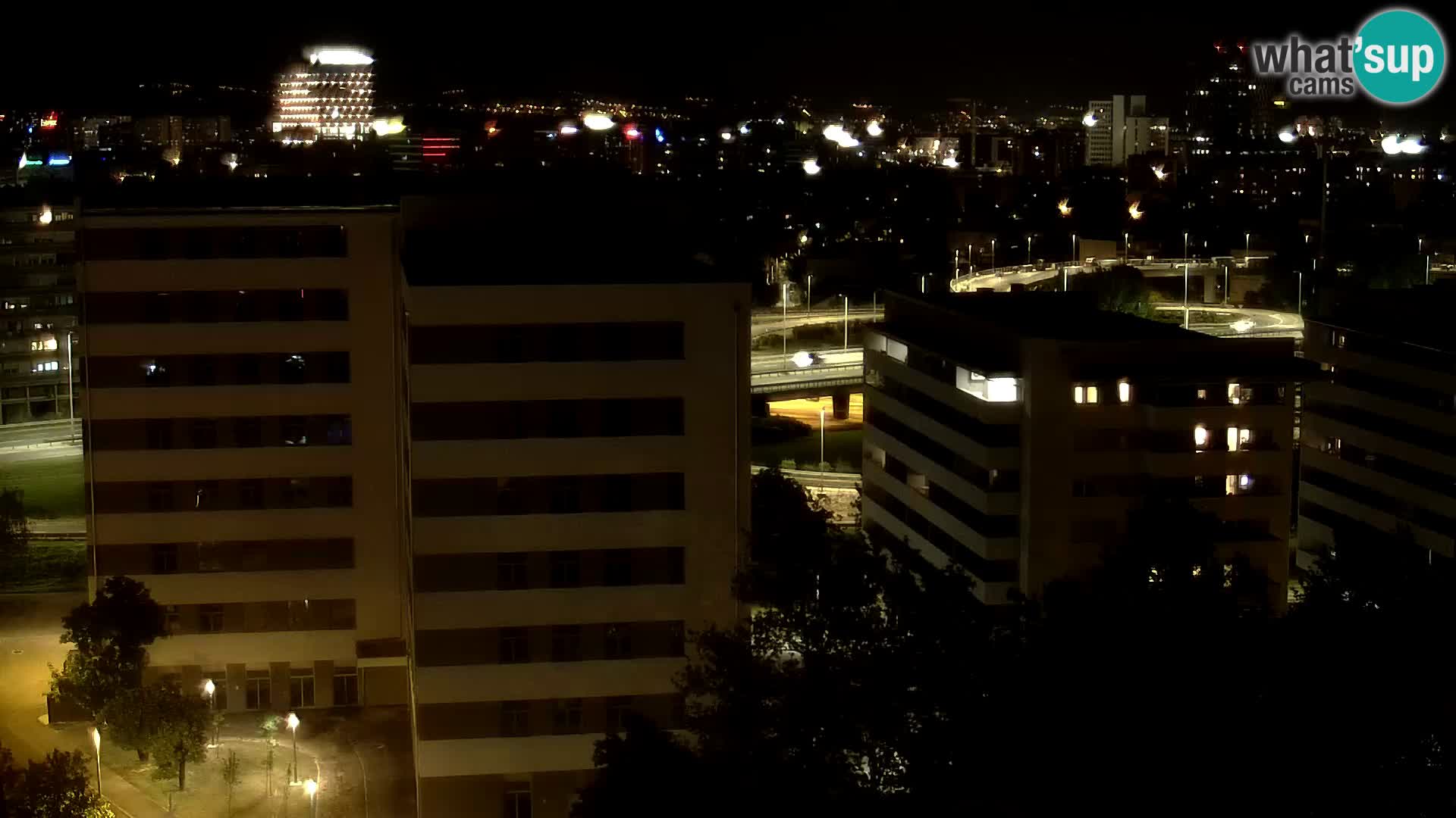 Krožišče Slavonske in Marin Držićeve ulice v Zagrebu v živo