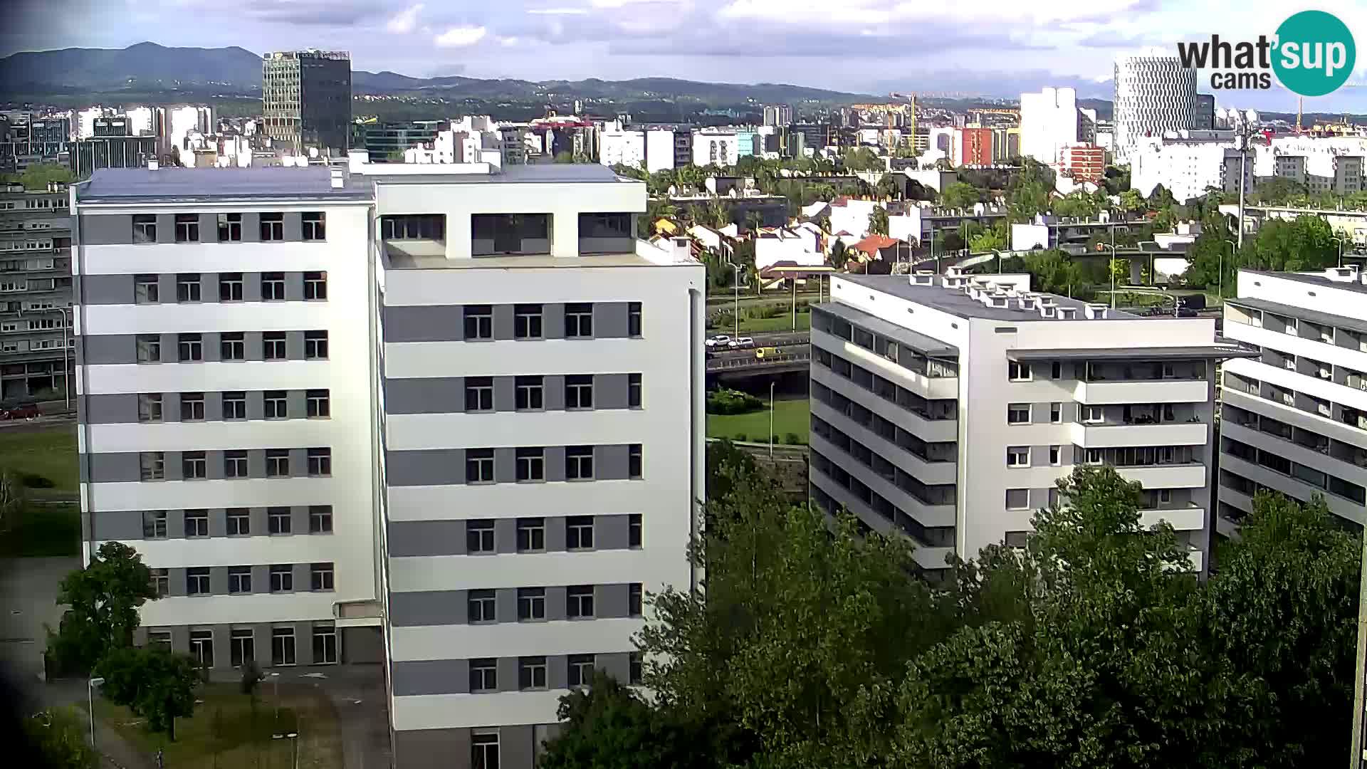 Live Interchange of Slavonska Avenue and Marin Držić Avenue in Zagreb webcam