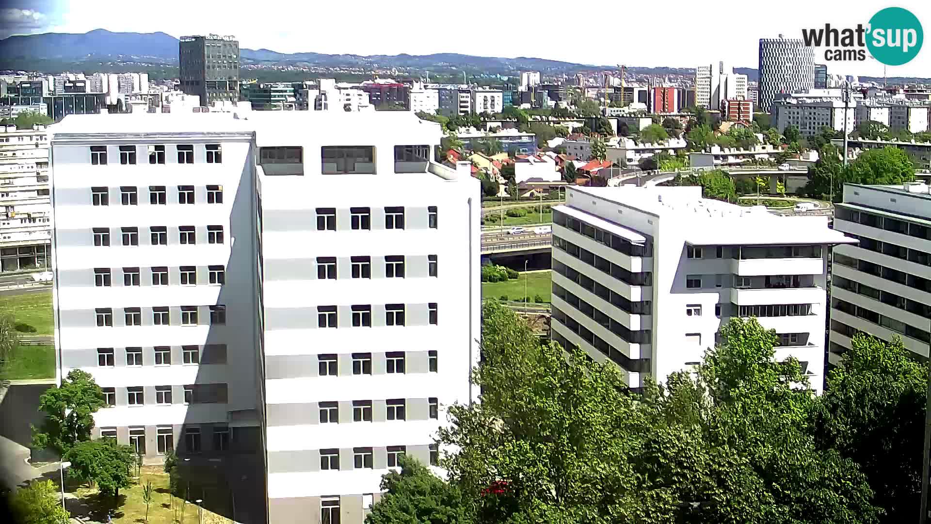 Live Interchange of Slavonska Avenue and Marin Držić Avenue in Zagreb webcam