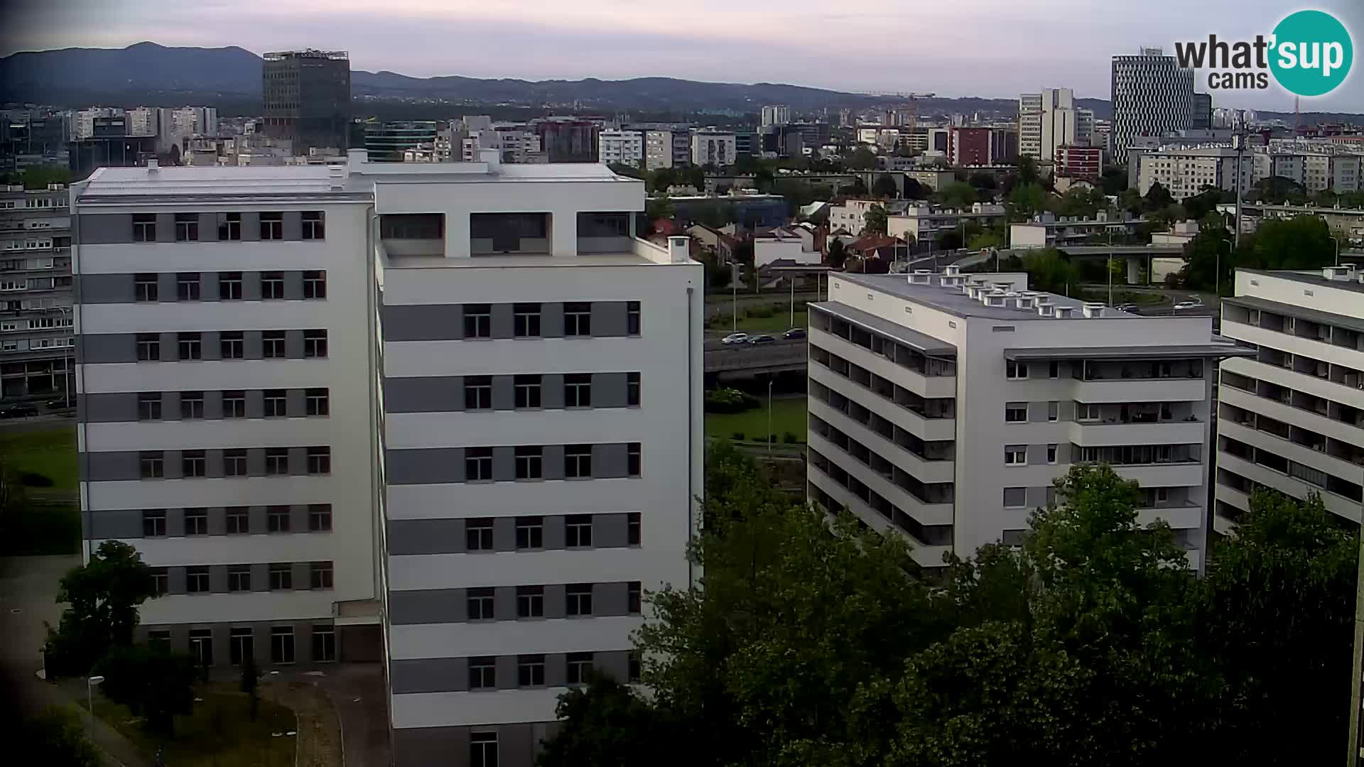 Krožišče Slavonske in Marin Držićeve ulice v Zagrebu v živo