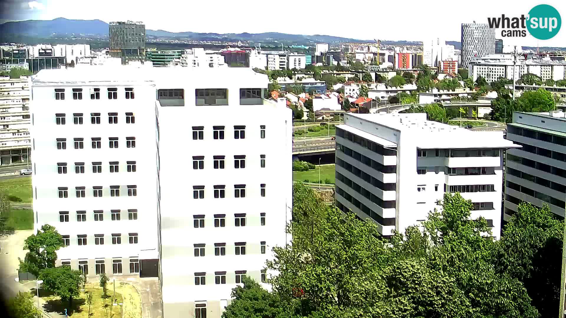 Web kamera Petlja Slavonska – Držićeva  – Zagreb Live