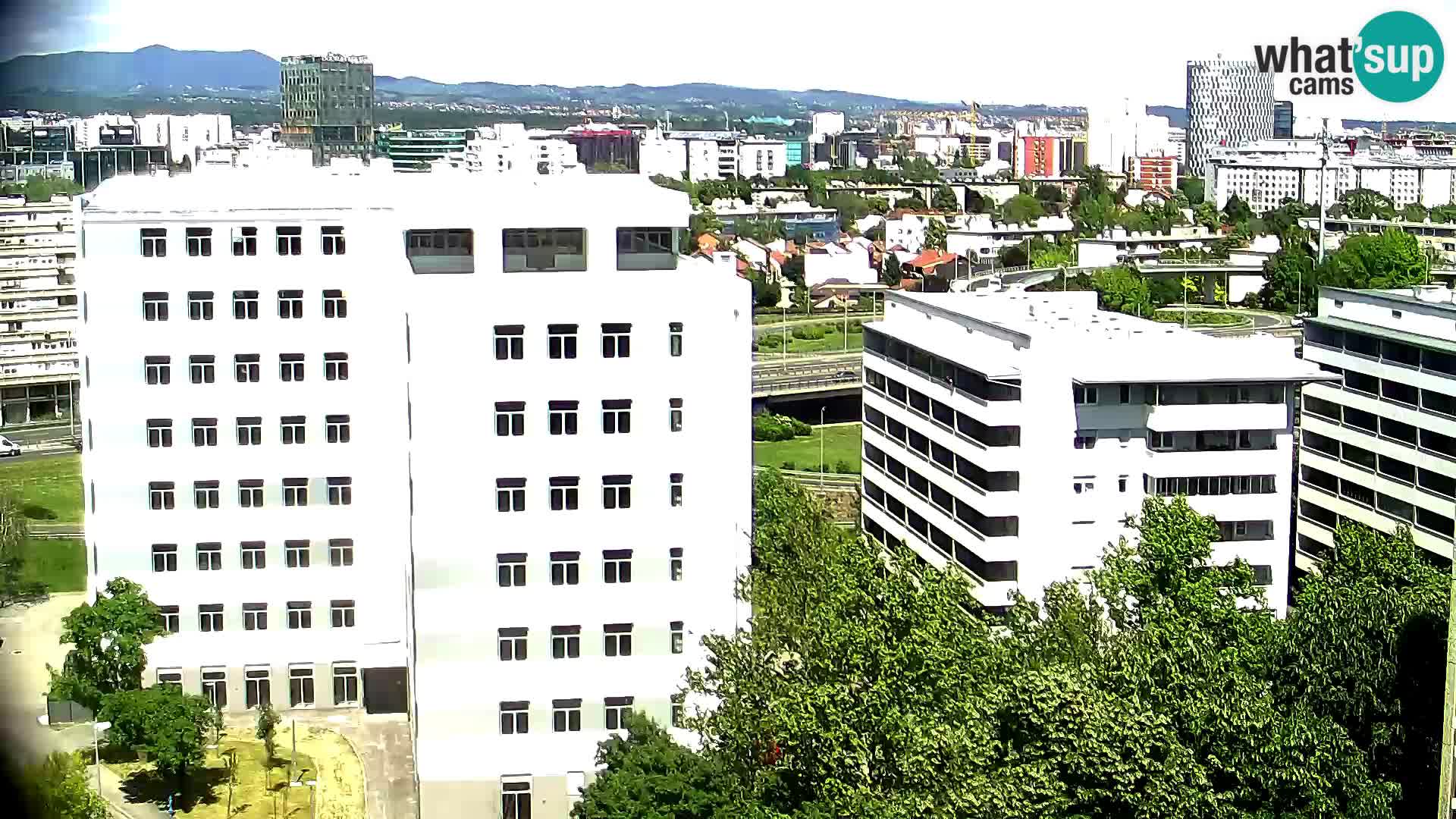 Live-Kreisverkehr Slavonska und Marin Držić Avenue zur Zagreb Webcam