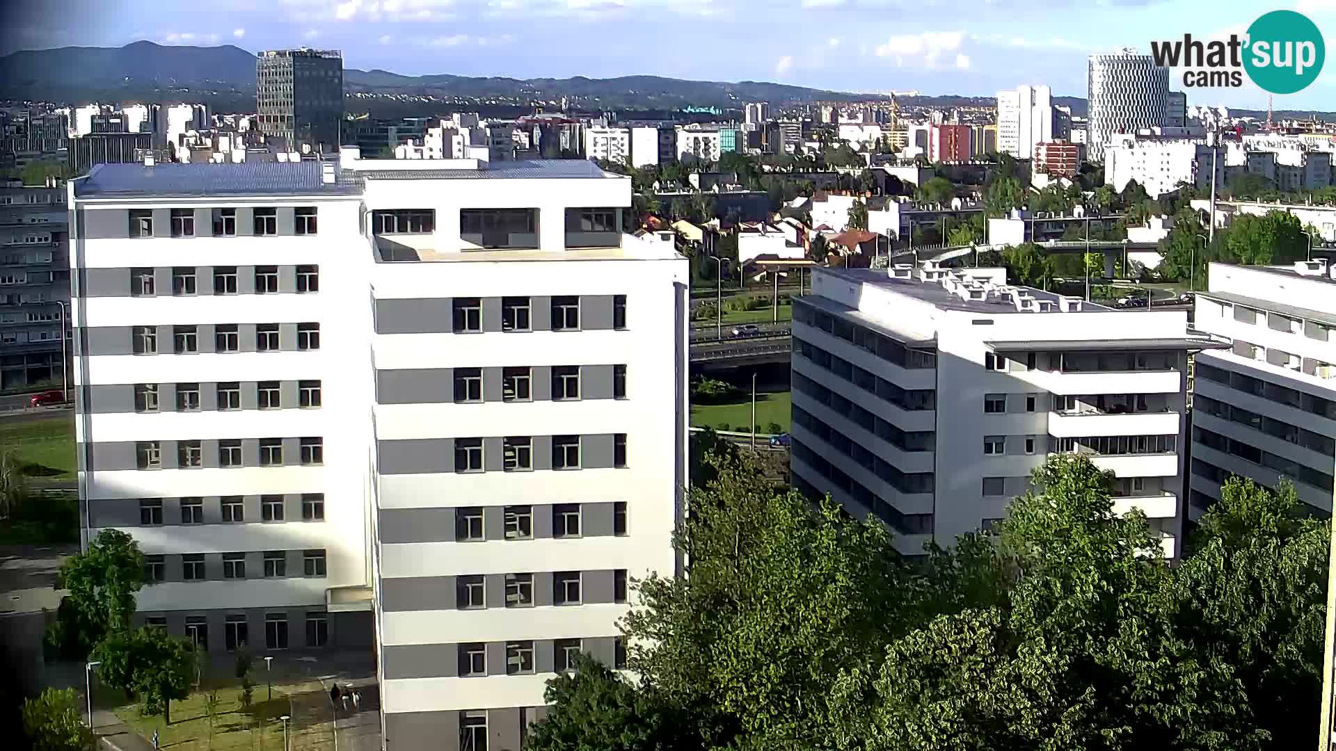 Live Interchange of Slavonska Avenue and Marin Držić Avenue in Zagreb webcam
