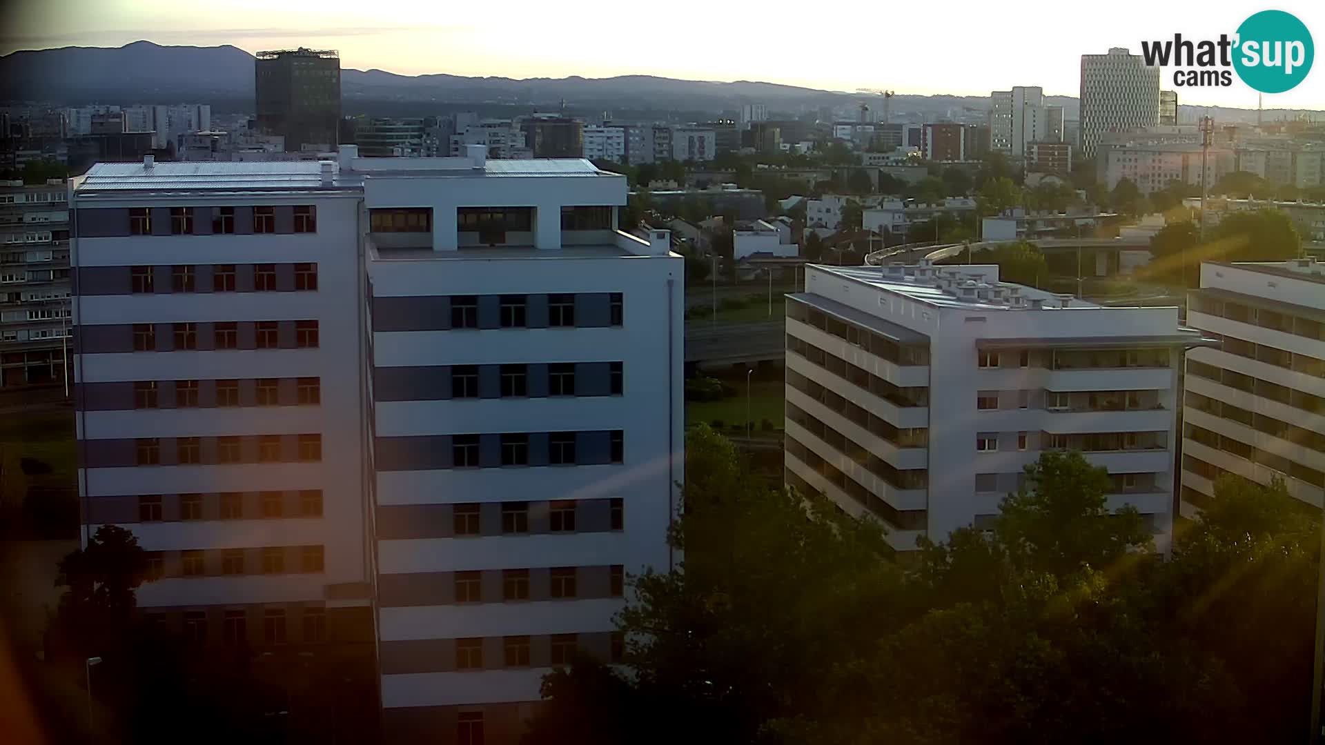 Krožišče Slavonske in Marin Držićeve ulice v Zagrebu v živo