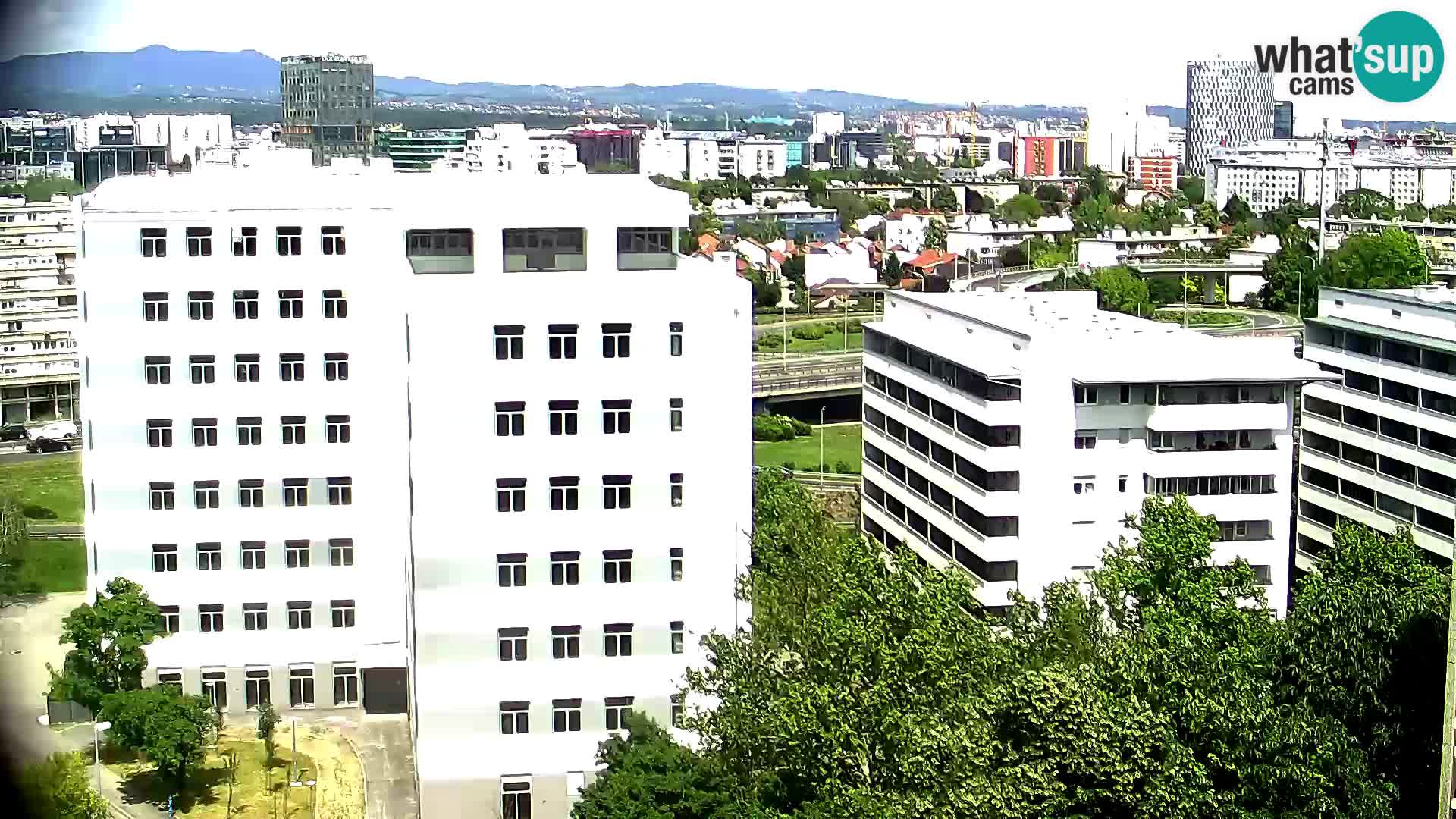 Live Interchange of Slavonska Avenue and Marin Držić Avenue in Zagreb webcam