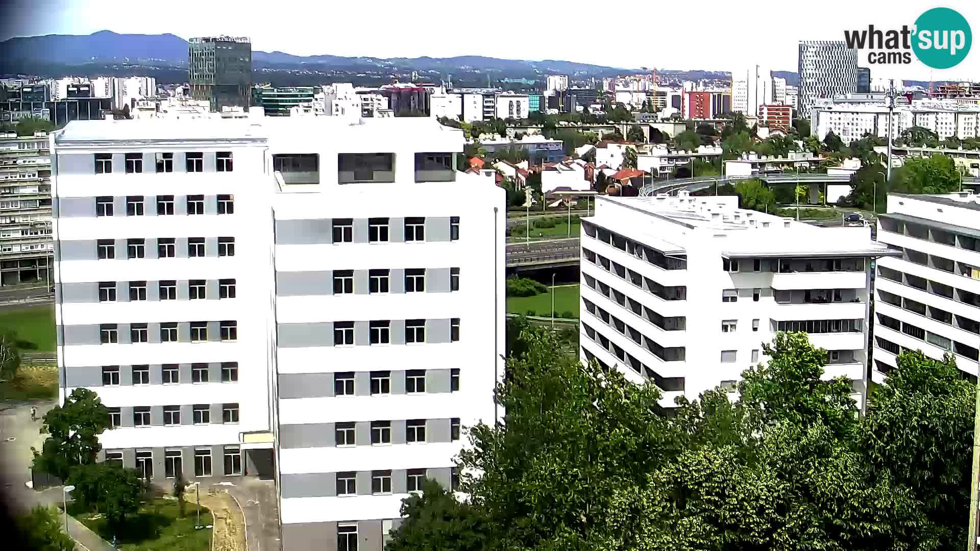 Live-Kreisverkehr Slavonska und Marin Držić Avenue zur Zagreb Webcam