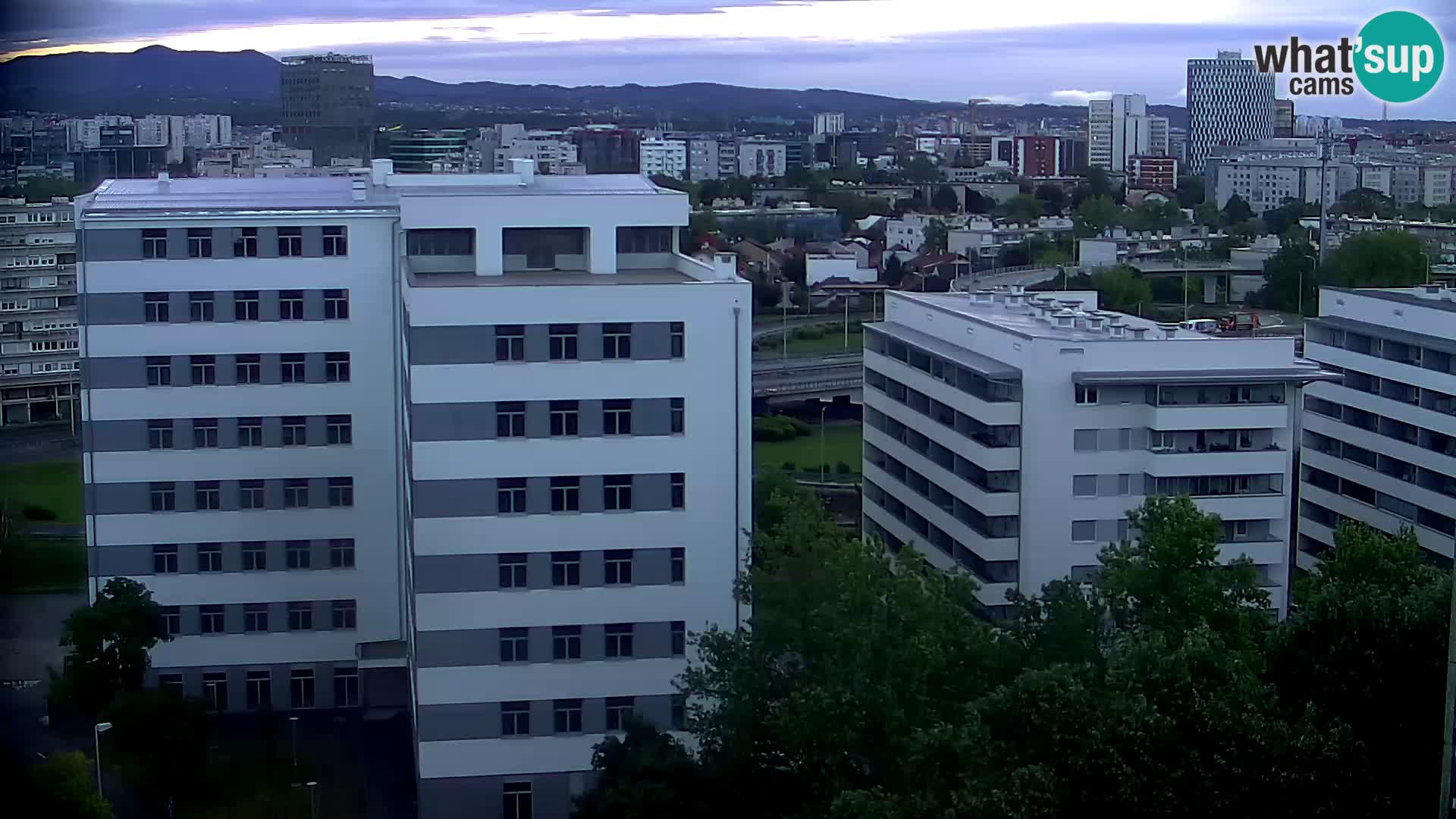 Rond-point en direct traversant les avenues Slavonska et Marin Držić à Zagreb webcam