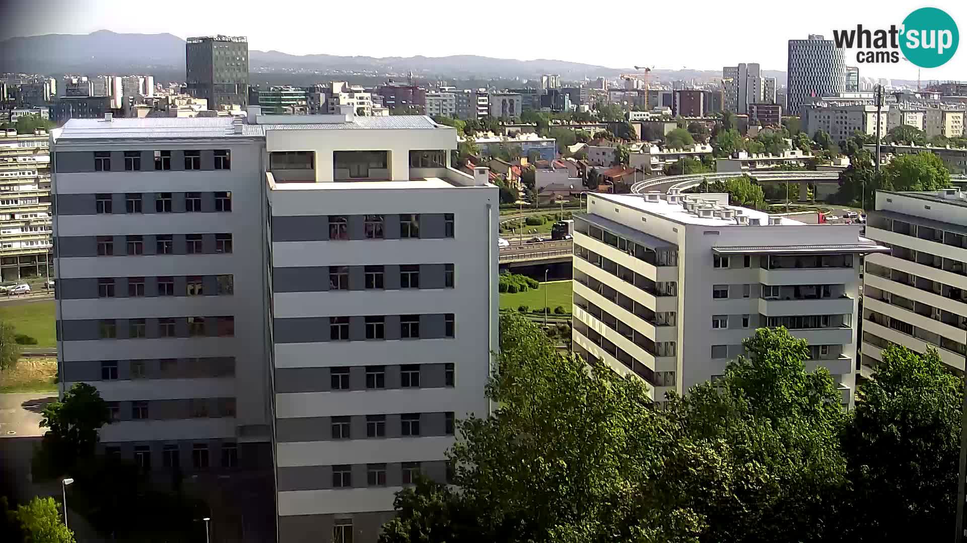 Live Interchange of Slavonska Avenue and Marin Držić Avenue in Zagreb webcam