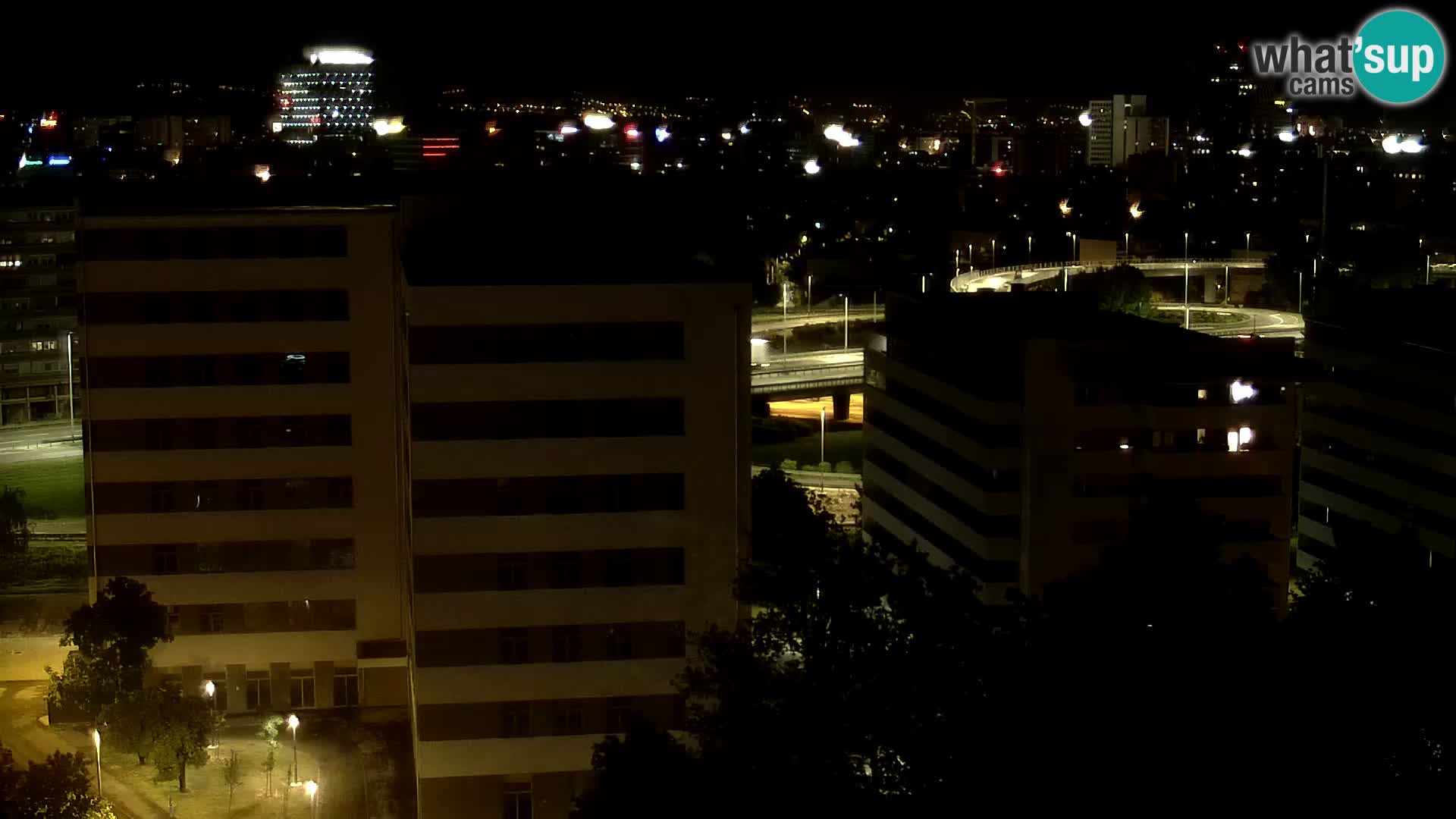 Krožišče Slavonske in Marin Držićeve ulice v Zagrebu v živo