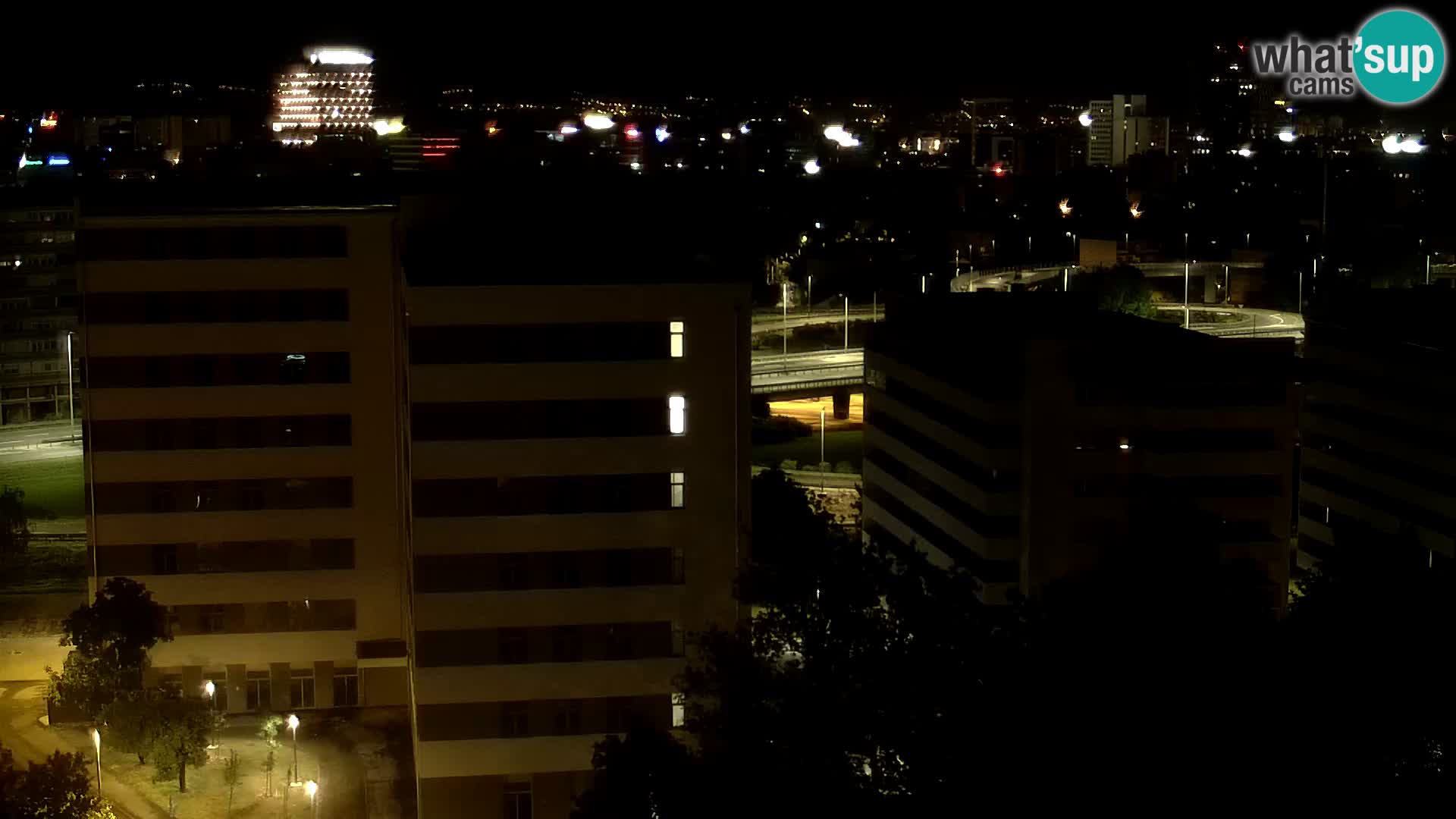 Krožišče Slavonske in Marin Držićeve ulice v Zagrebu v živo