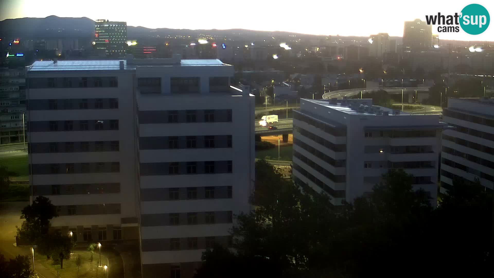 Live Interchange of Slavonska Avenue and Marin Držić Avenue in Zagreb webcam